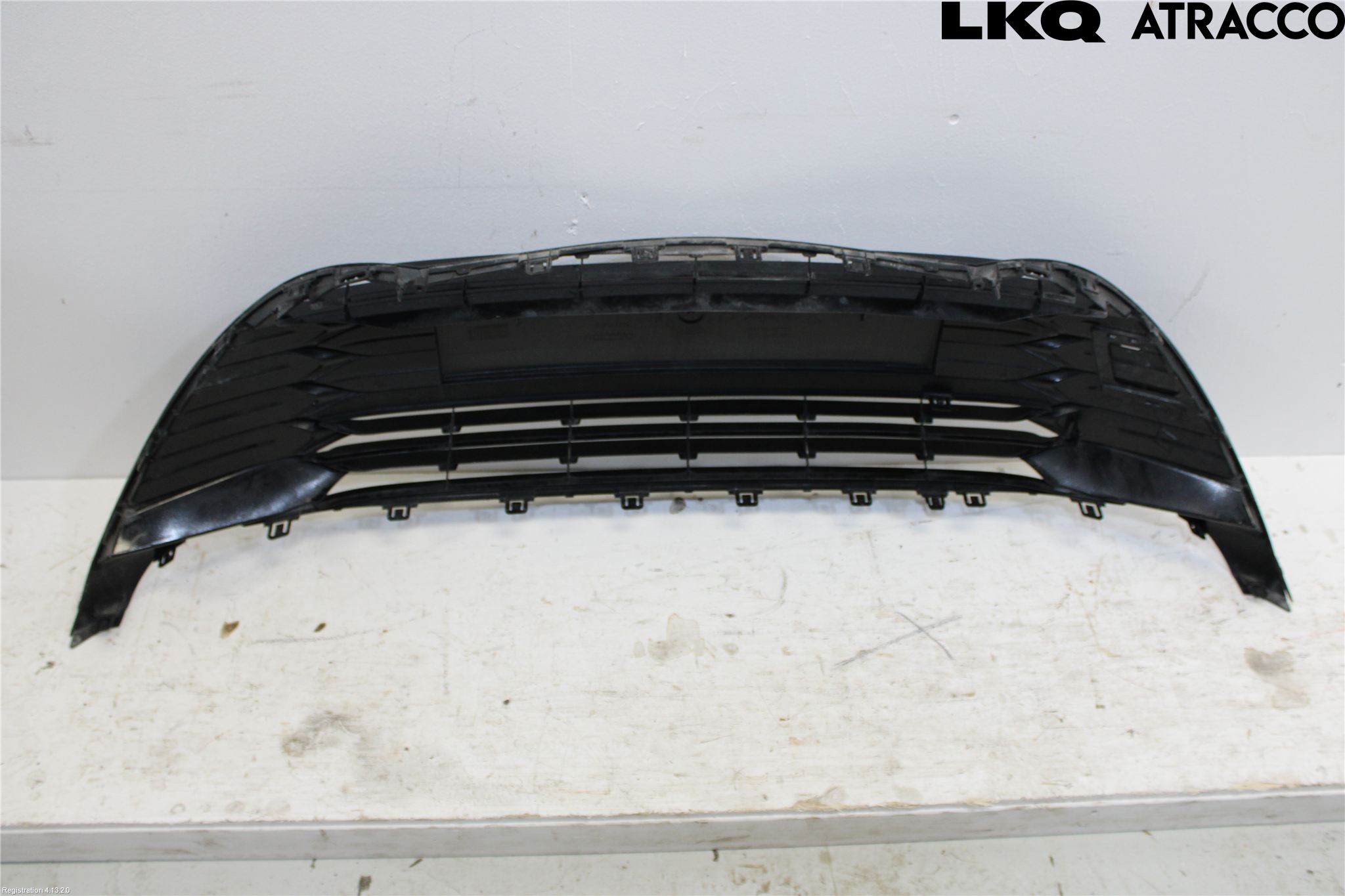 Toyota YARIS XP130 15-20 Grill Komp