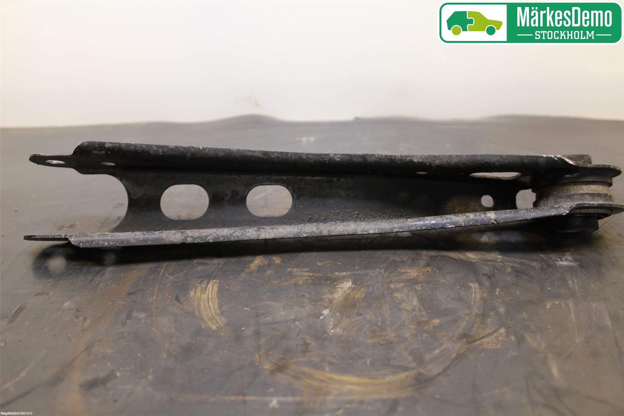 BMW X3 F25 10-17 Bärarm Bak Höger