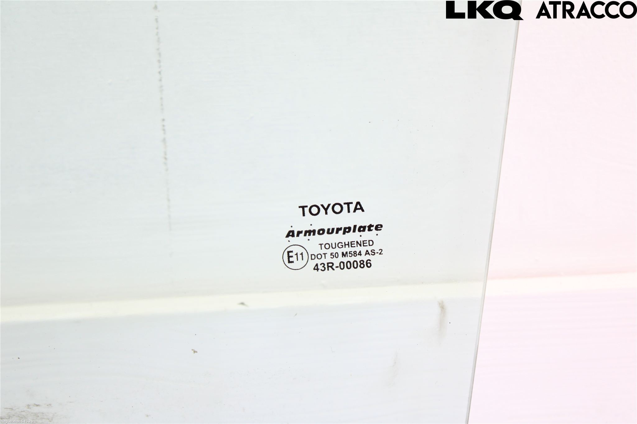 Toyota HILUX 05-16 Dörruta Fram Vänster
