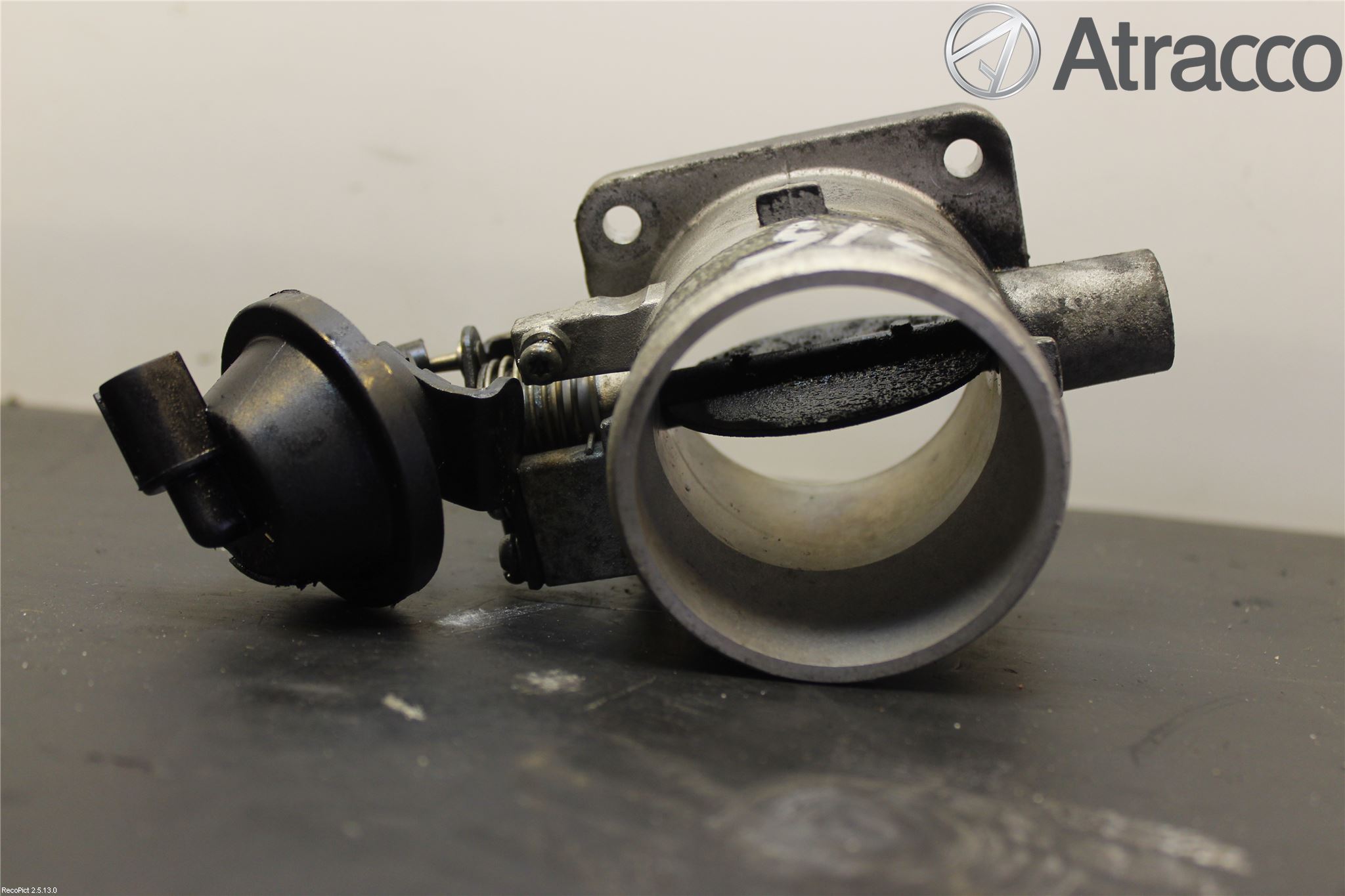 Kia SORENTO 03-09 Injspjällhus