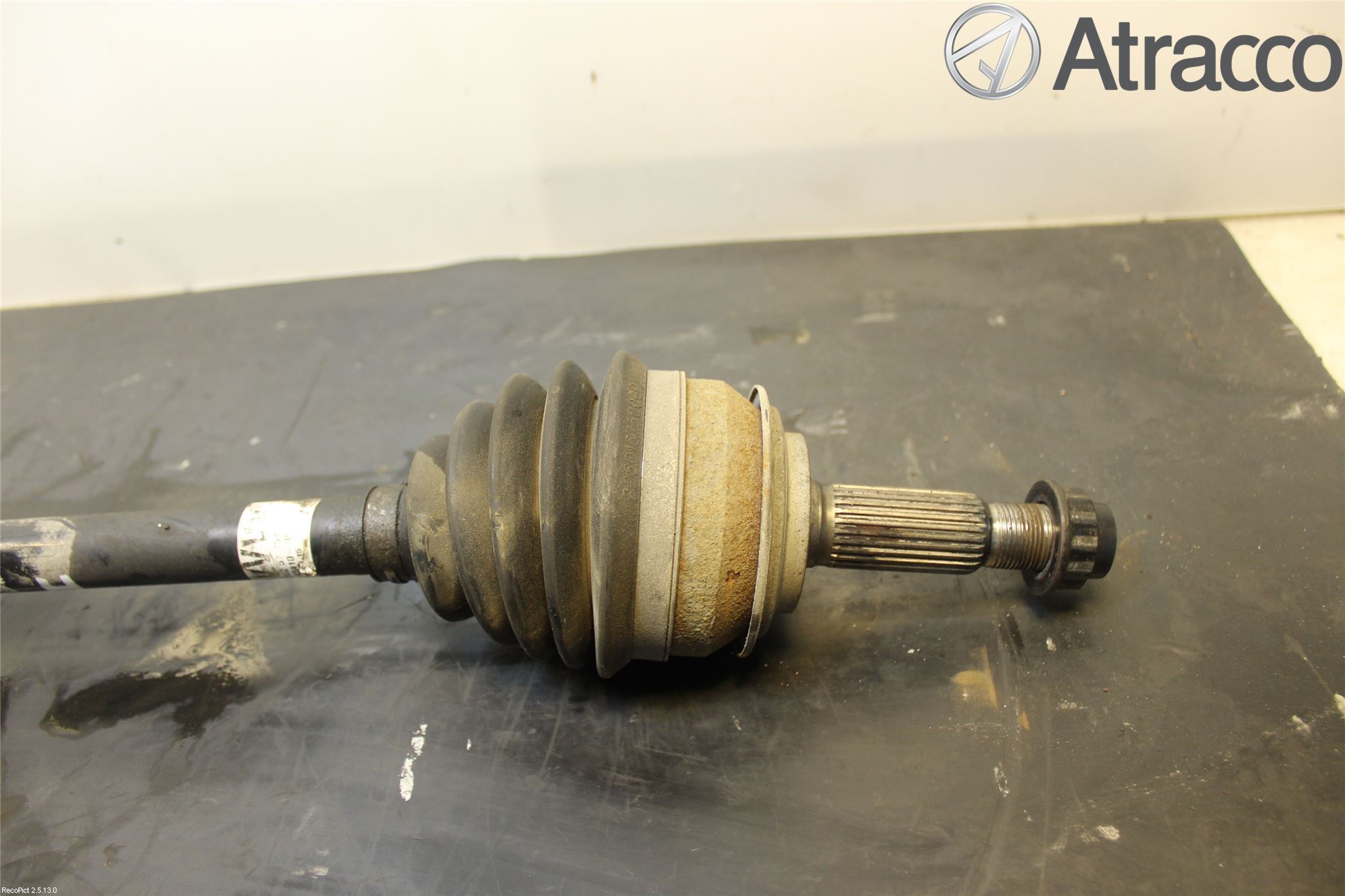 Toyota YARIS XP130 15-20 Drivaxel Fram Höger