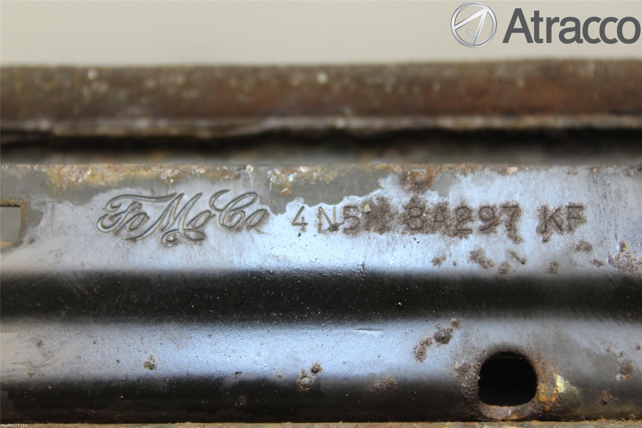 Volvo V50 04-07 Kylarfäste-Ram-Balk