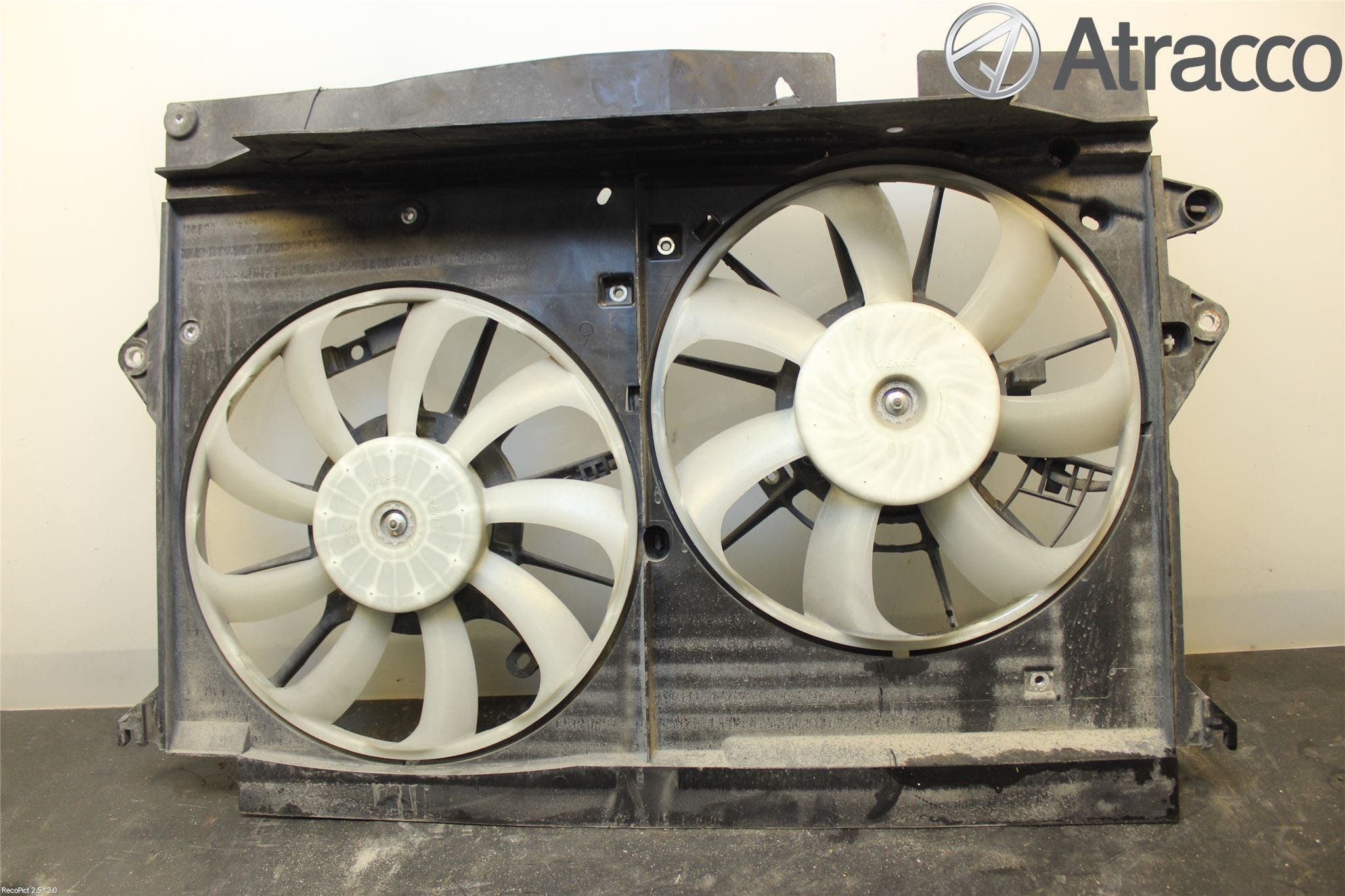 Toyota AVENSIS 09-15 Kylfläkt El