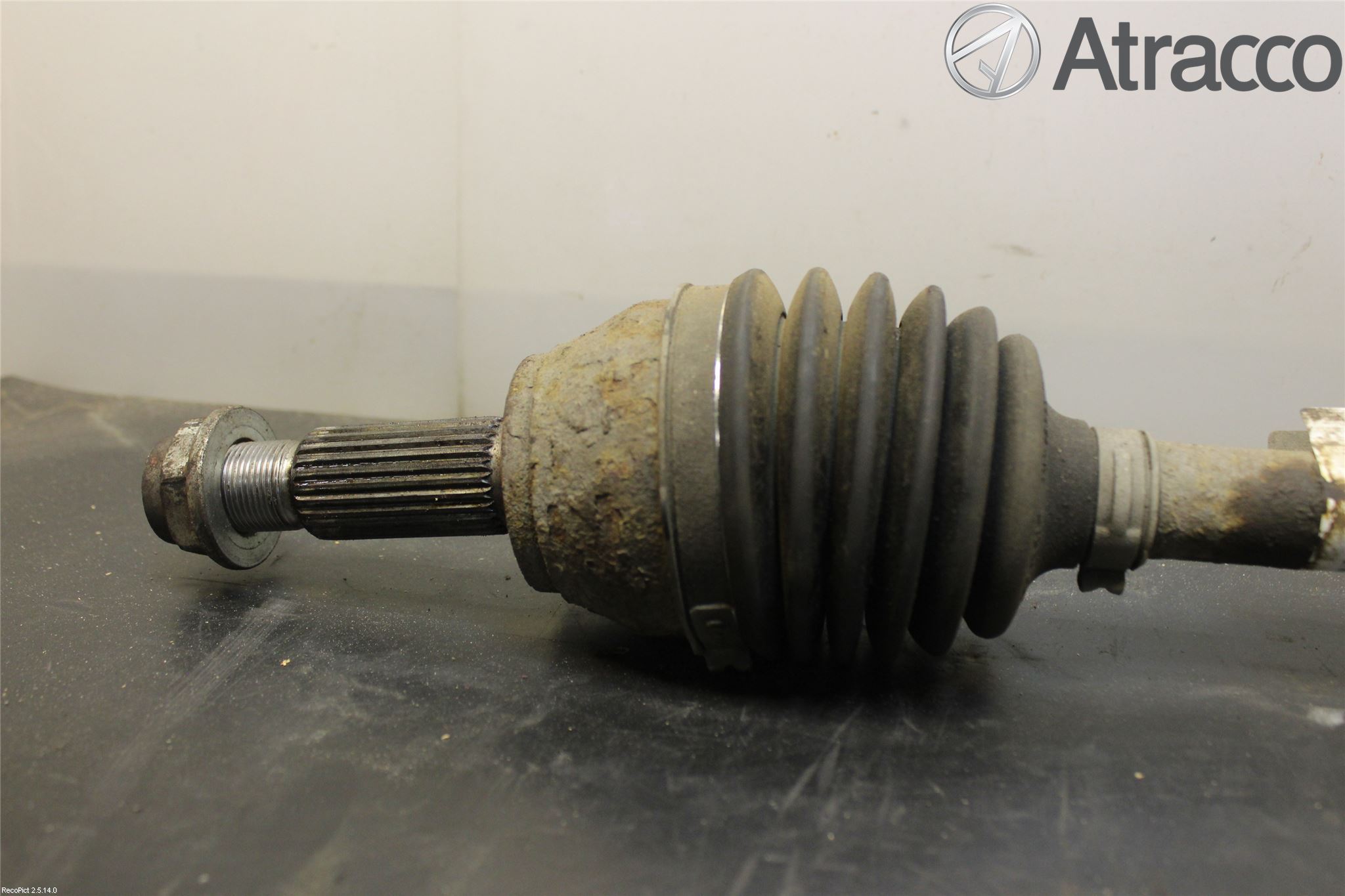 Ford FIESTA 09-12 Drivaxel Fram Höger