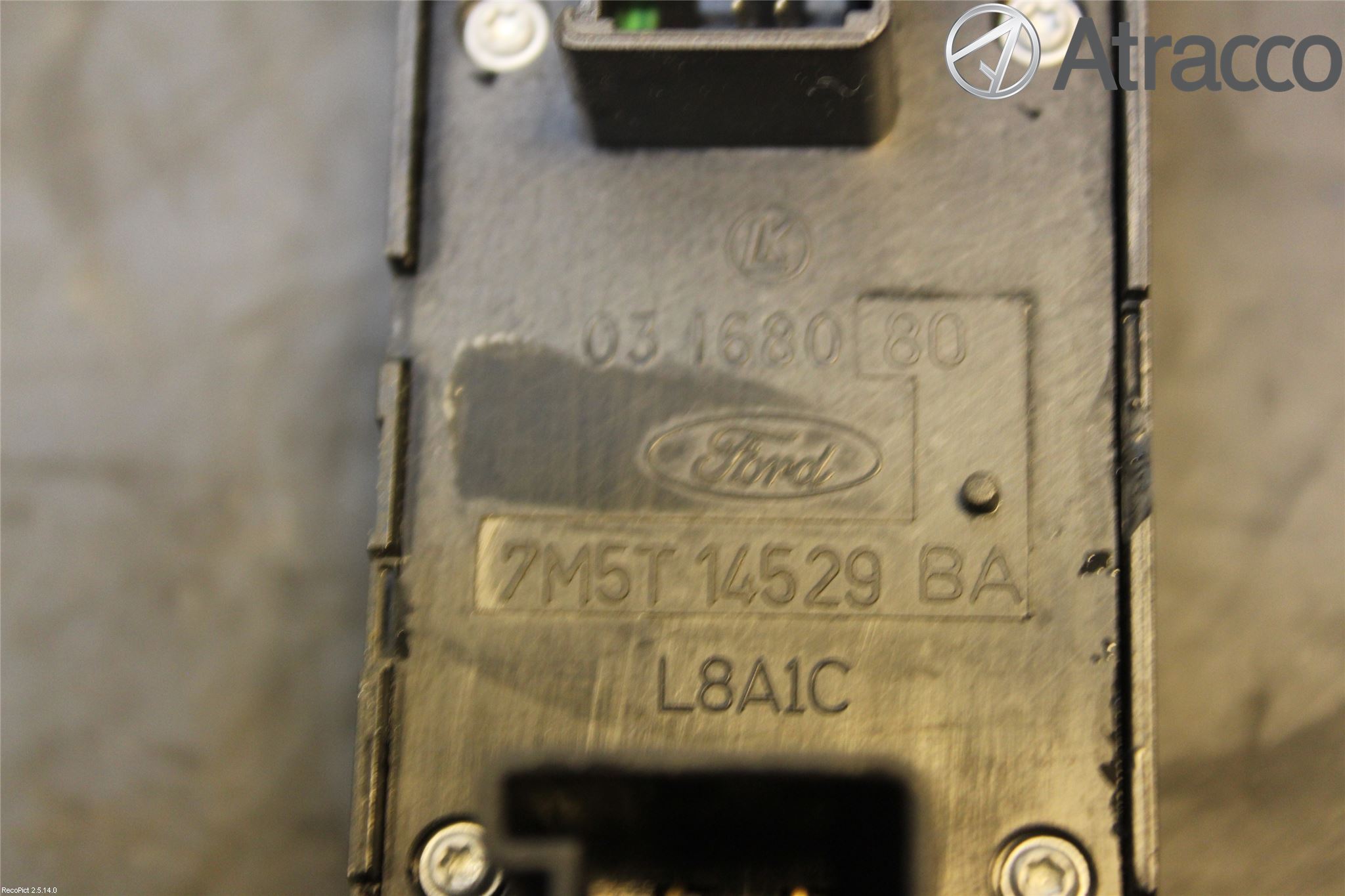 Ford FOCUS     04-07 Strömställare Elhiss