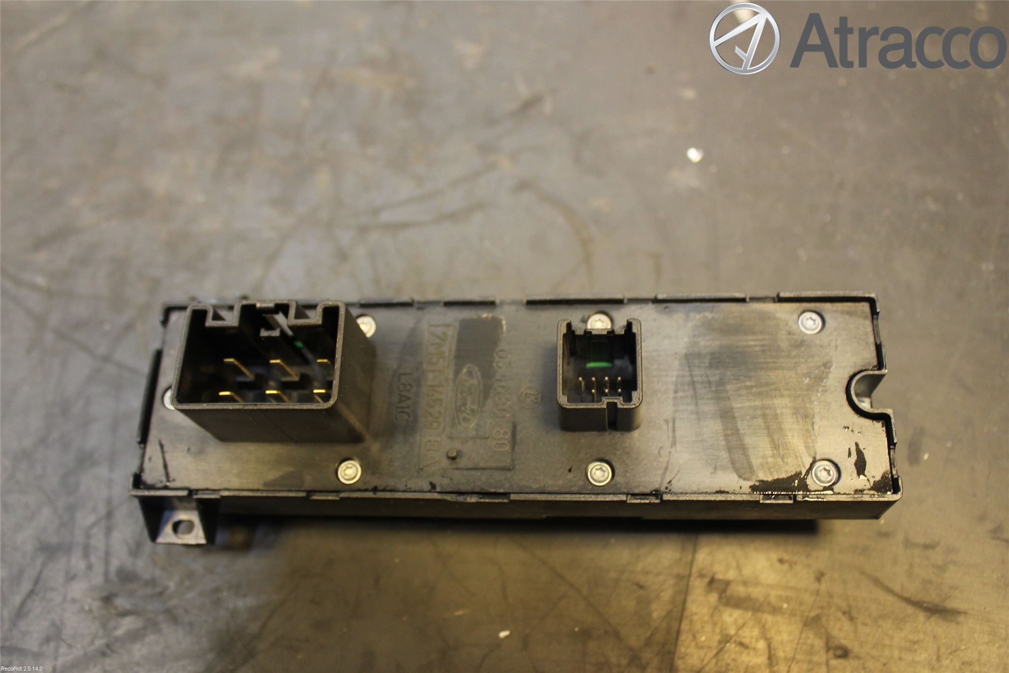 Ford FOCUS     04-07 Strömställare Elhiss