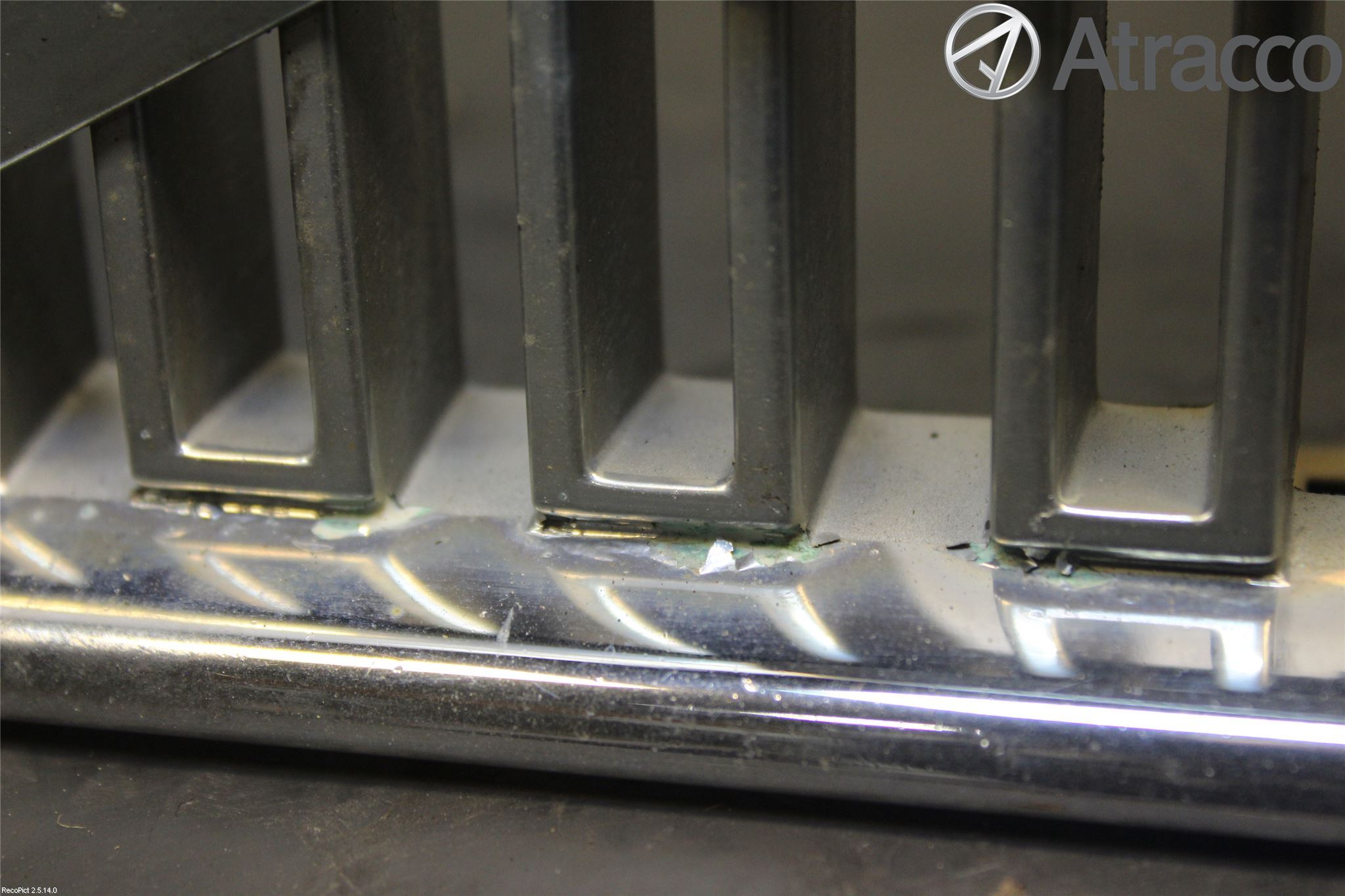 Volvo S80 99-03 Grill Komp