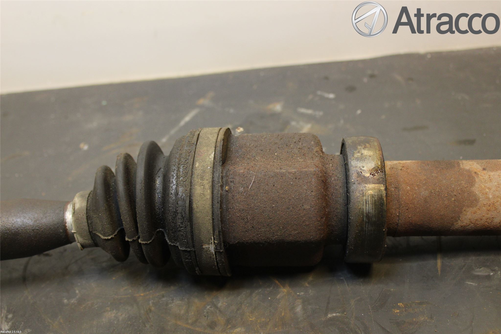Volvo V50 04-07 Drivaxel Fram Höger