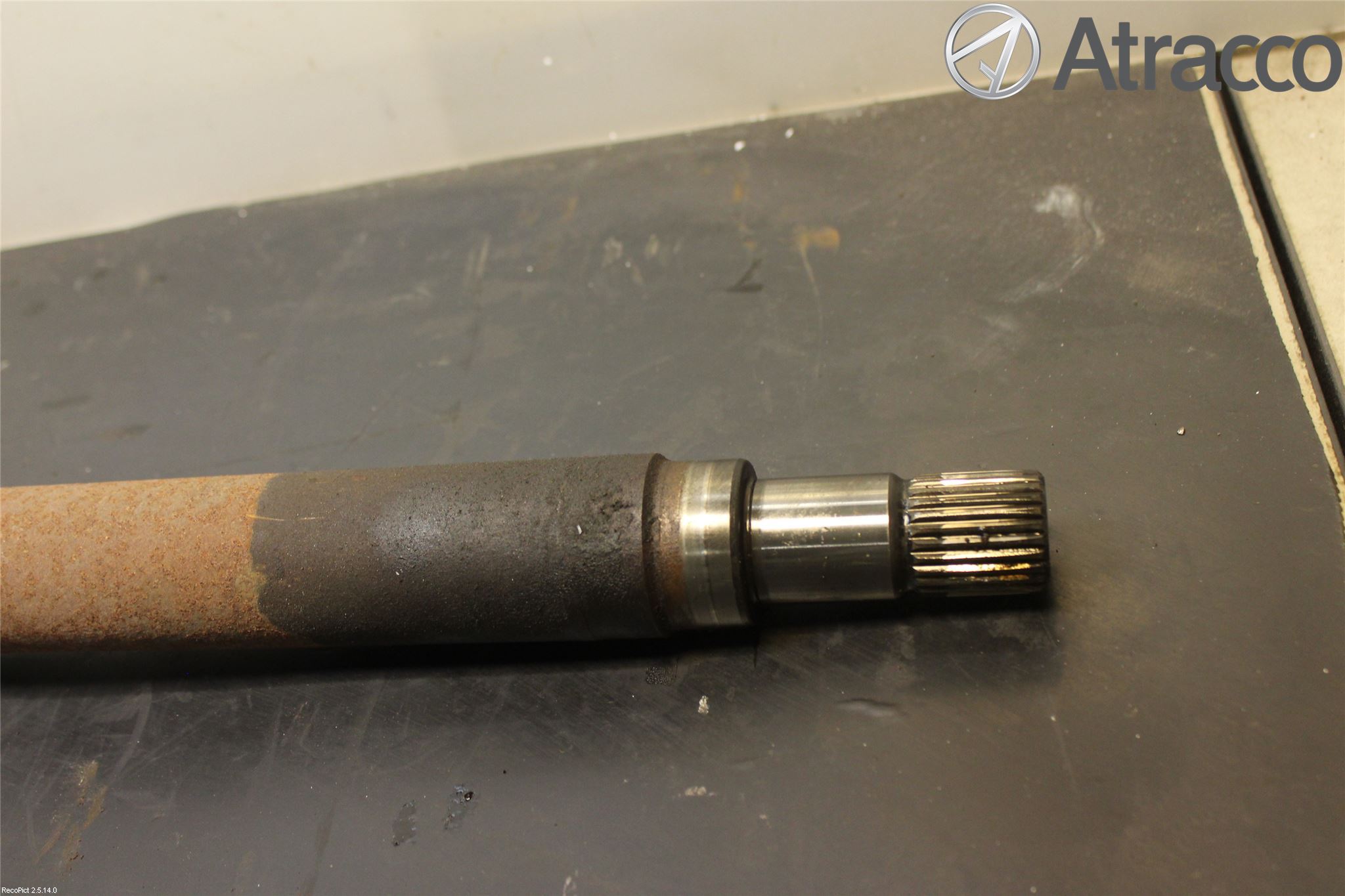 Volvo V50 04-07 Drivaxel Fram Höger