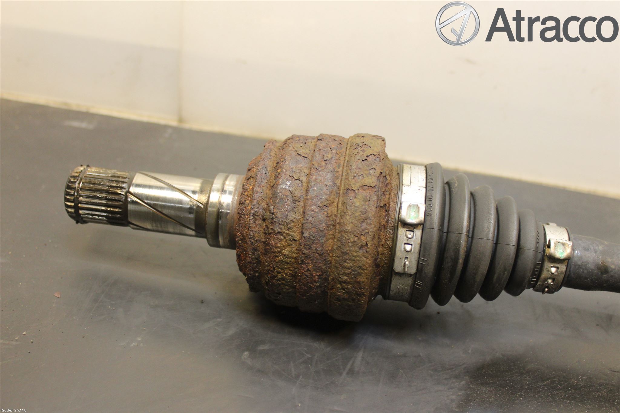 Volvo XC70 05-07 Drivaxel Bak Höger