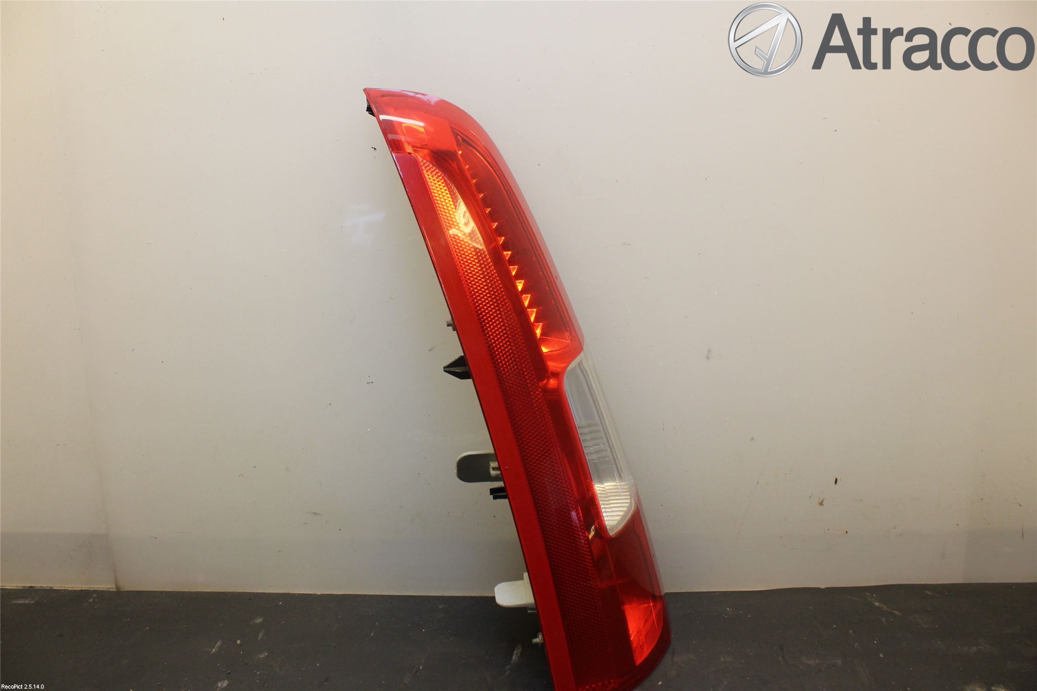 Volvo XC70 05-07 Bakljus Vänster