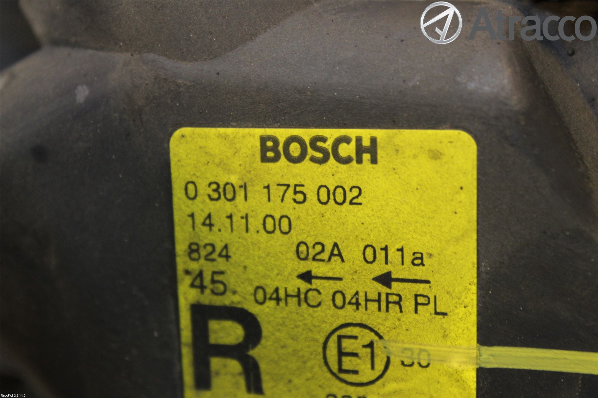 Peugeot 406     99-04 Strålkastare Höger