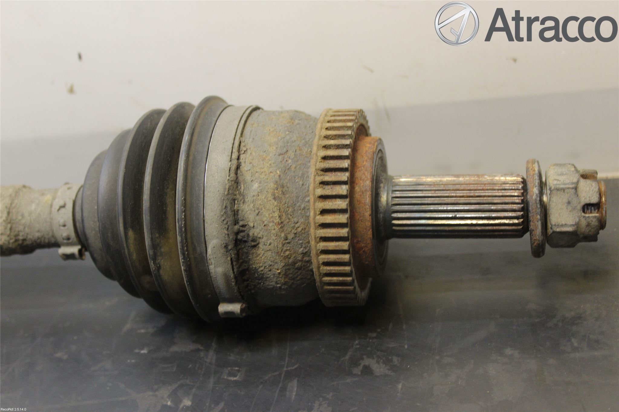 Kia MAGENTIS Drivaxel Fram Höger