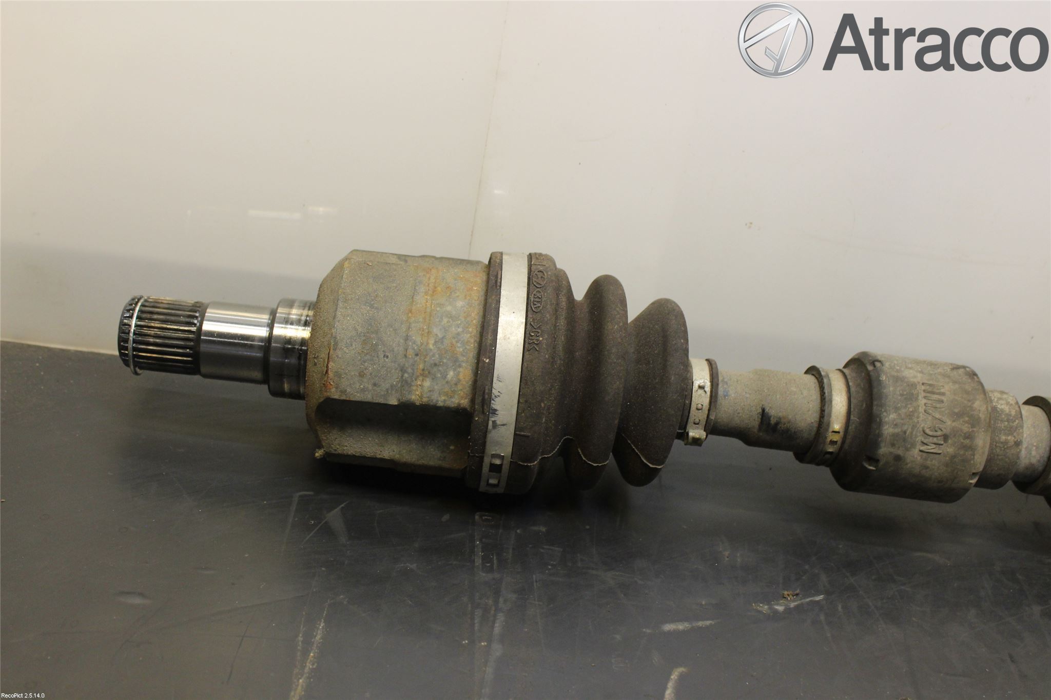 Kia MAGENTIS Drivaxel Fram Höger