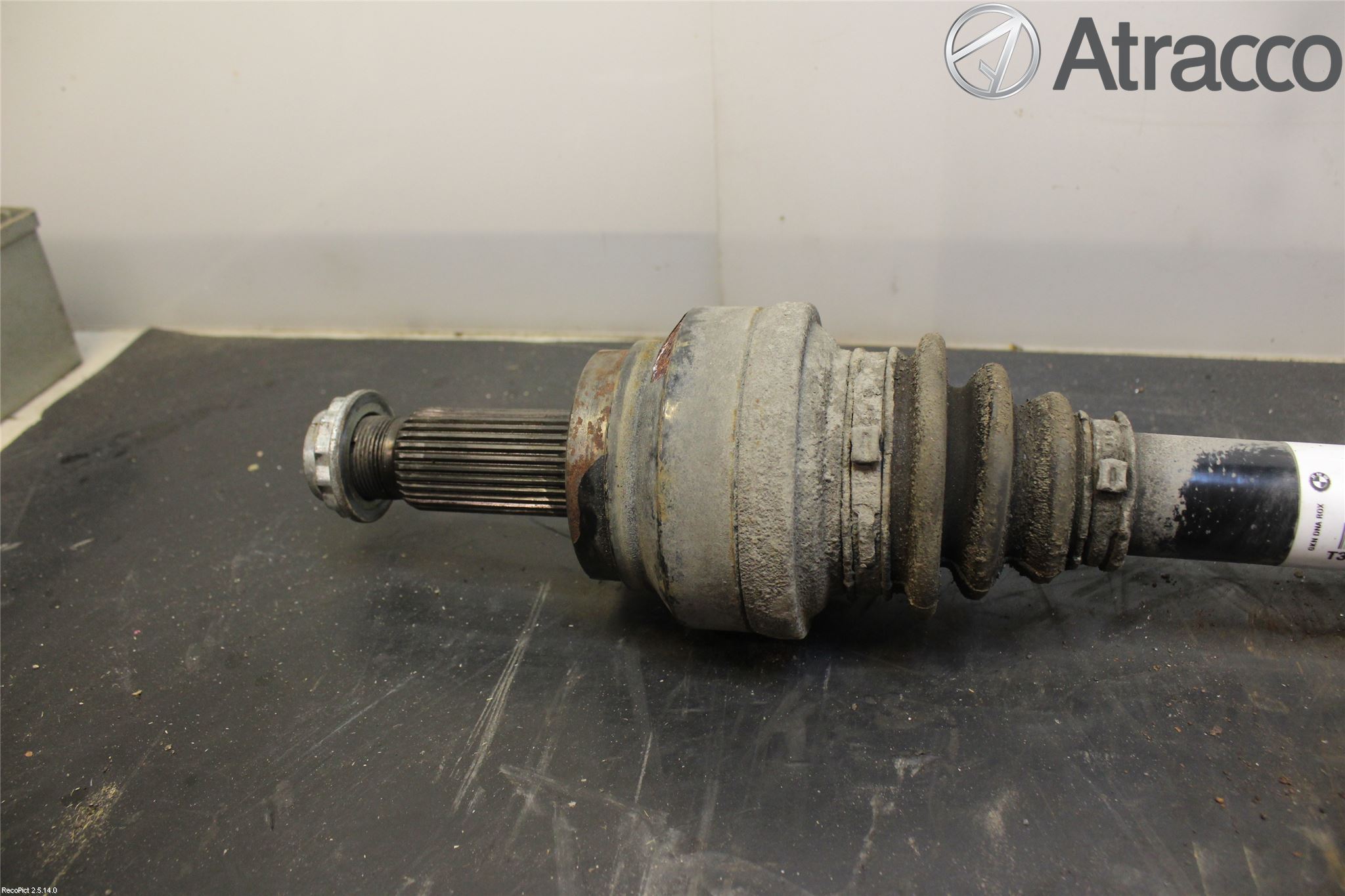 BMW X5 F15 13-18 Drivaxel Bak Vänster