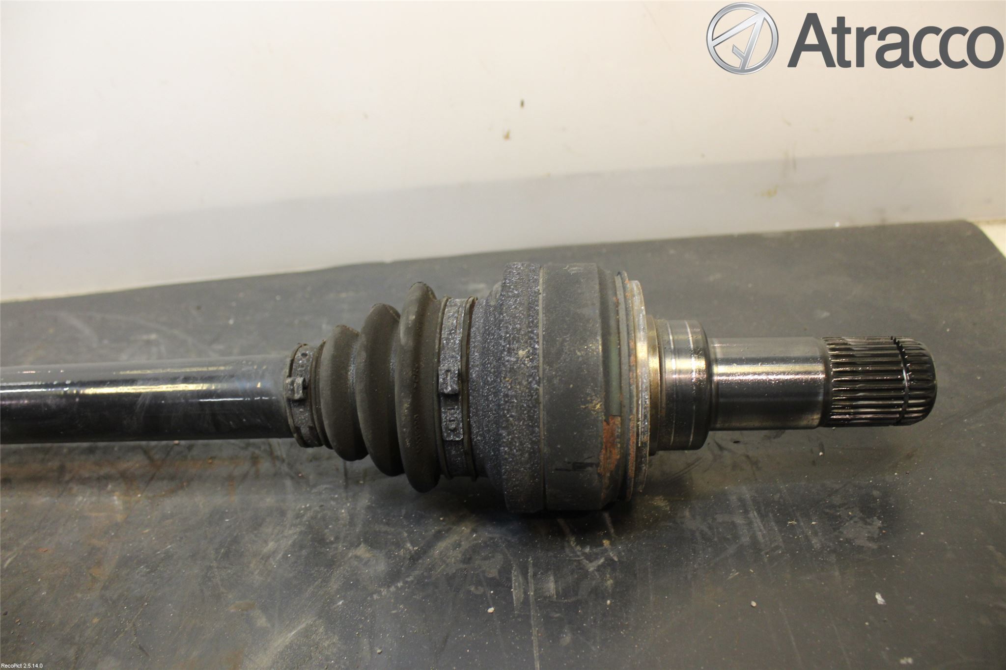 BMW X5 F15 13-18 Drivaxel Bak Vänster
