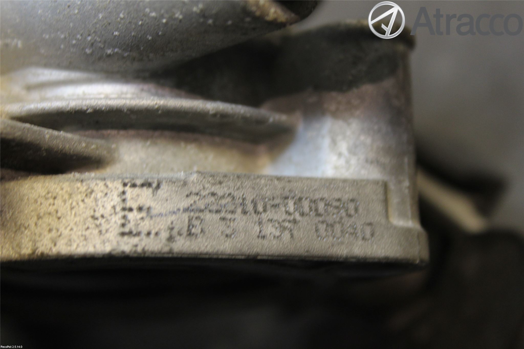 Toyota COROLLA 02-07 Injspjällhus