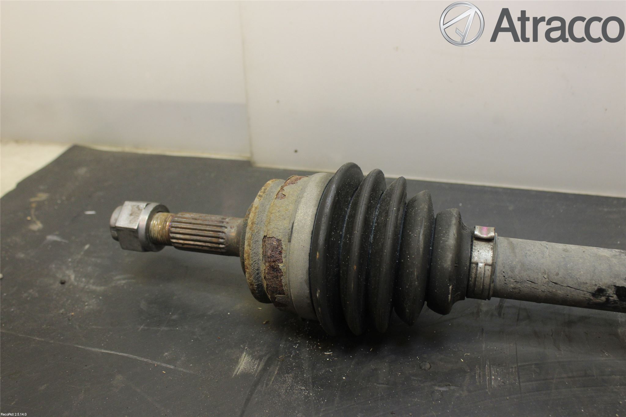Peugeot 208 12-15 Drivaxel Fram Höger