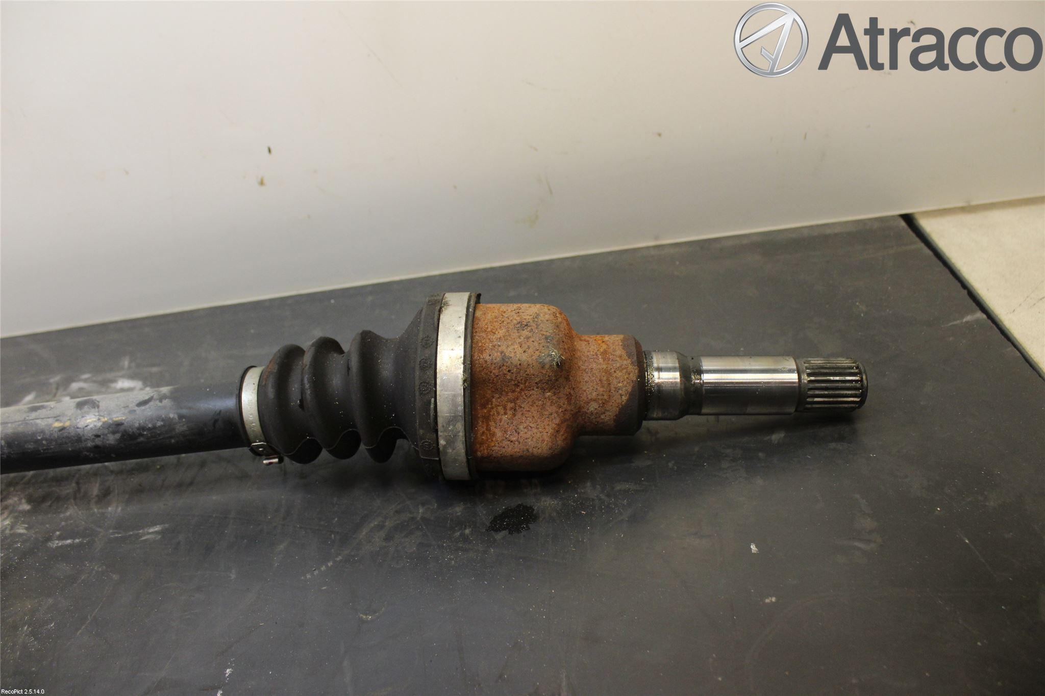 Peugeot 208 12-15 Drivaxel Fram Höger