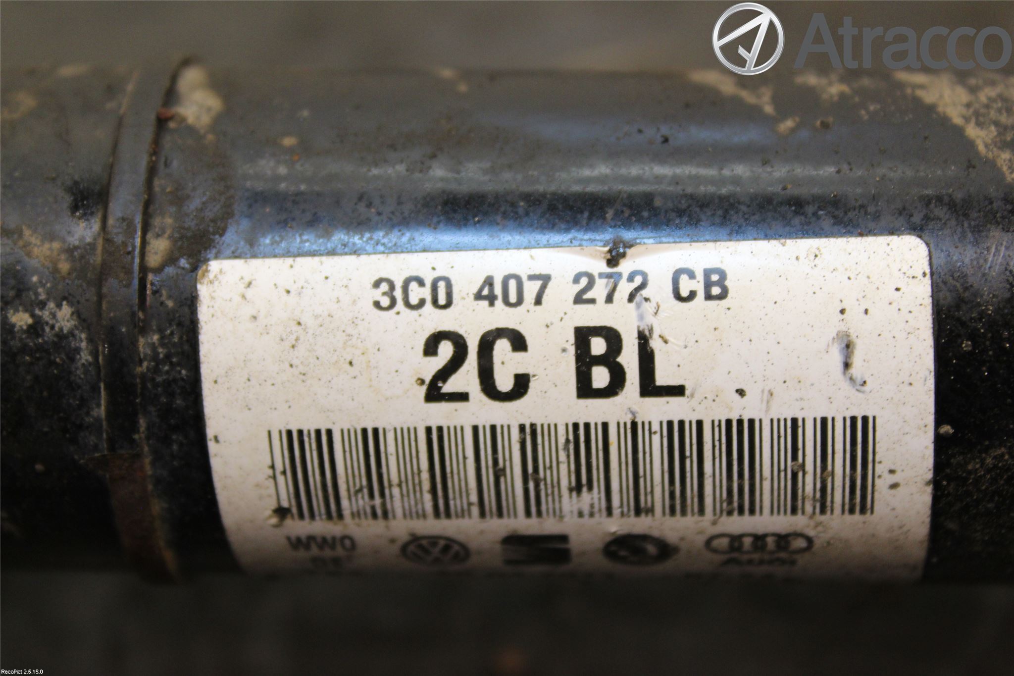 Volkswagen VW PASSAT 11-14 Drivaxel Fram Vänster