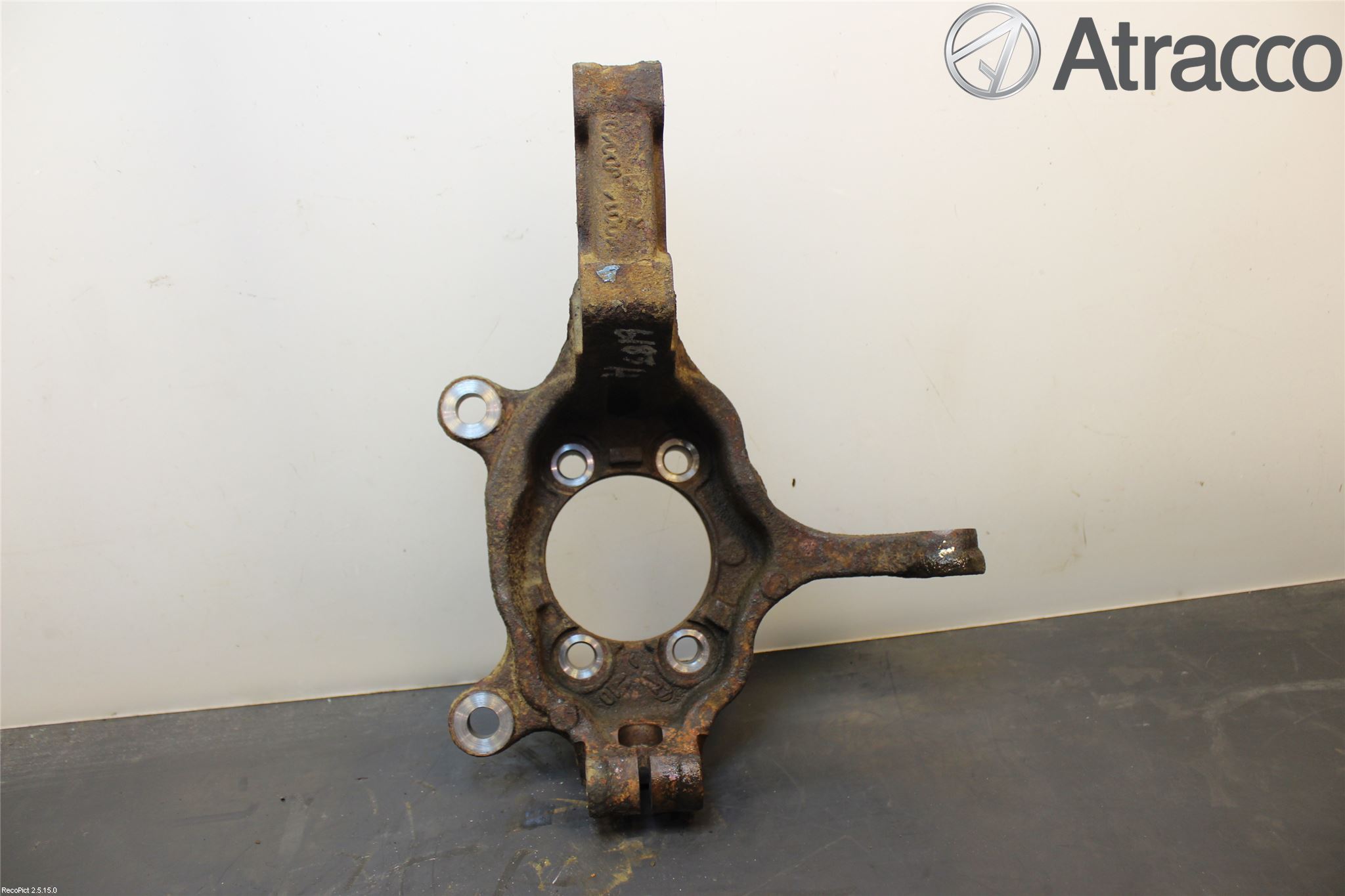 Nissan QASHQAI 10-14 Styrspindel Lagerhus Hö