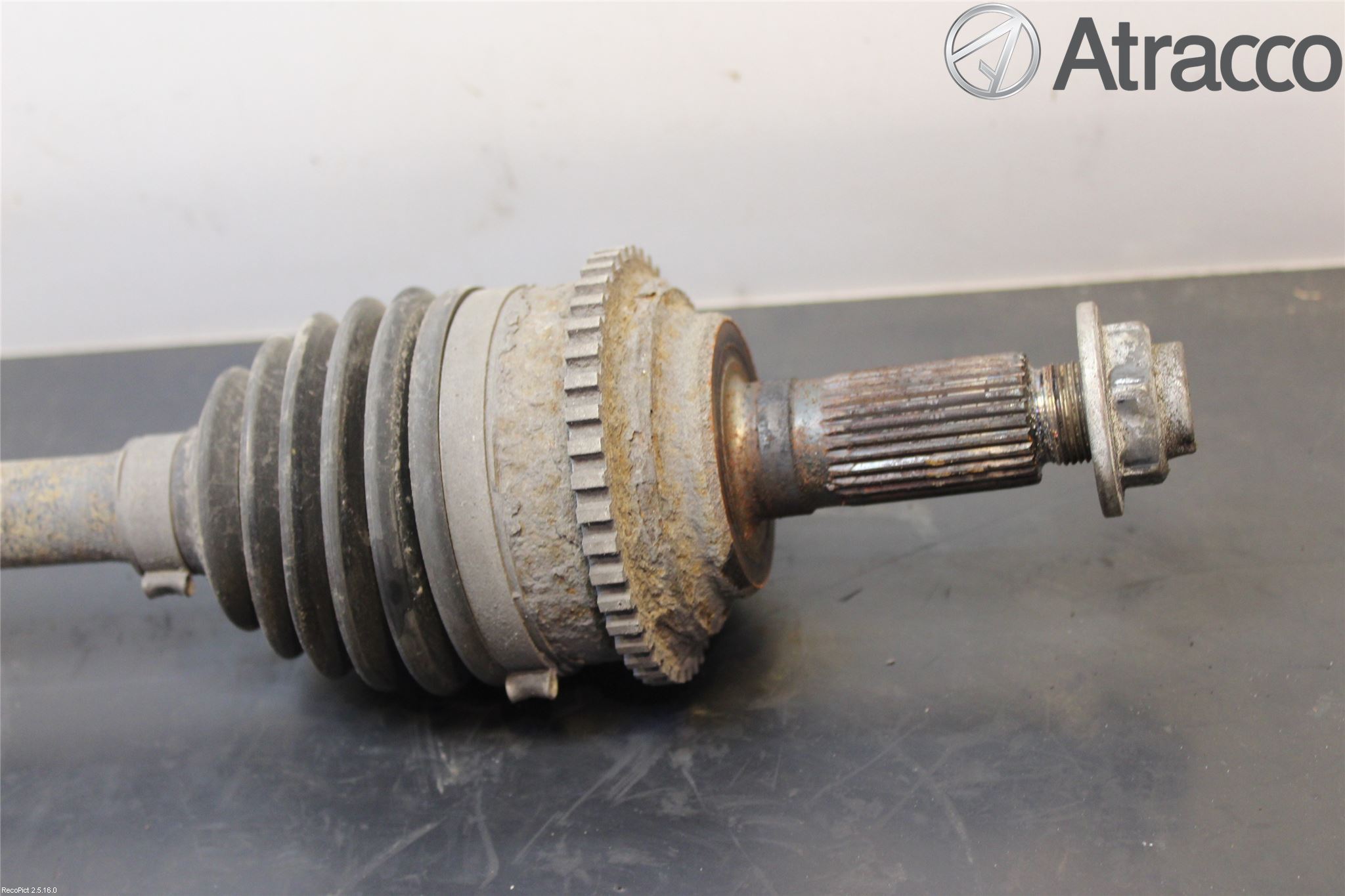 Mazda 6 02-08 Drivaxel Fram Höger