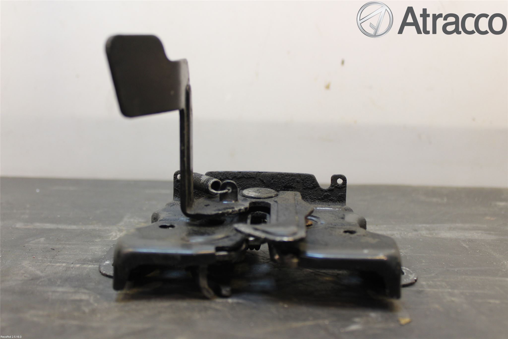 Dodge CALIBER Huvlås