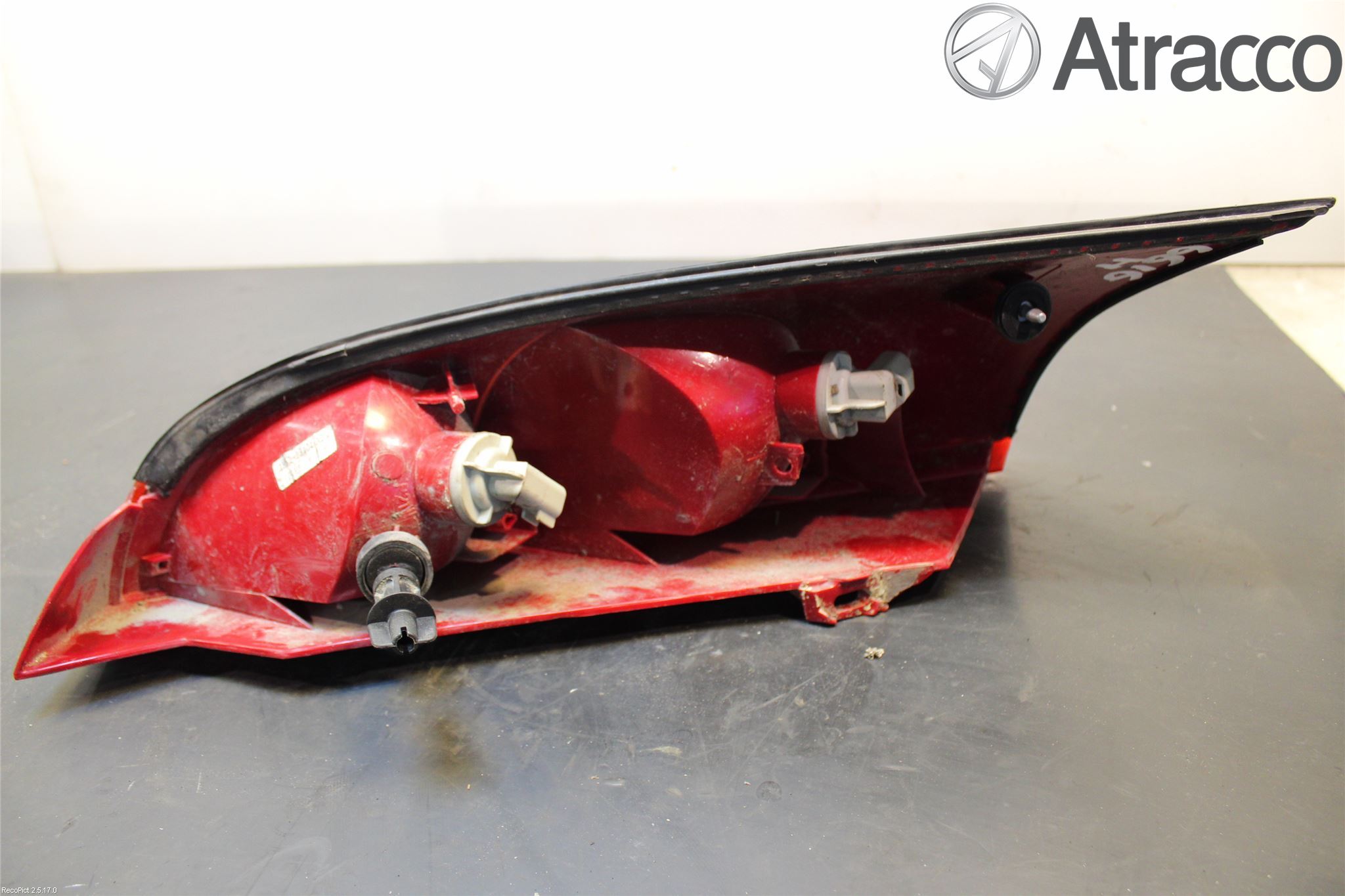 Ford FOCUS     99-04 Bakljus Höger