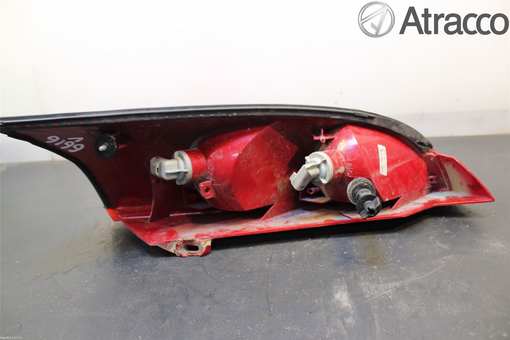 Ford FOCUS     99-04 Bakljus Vänster