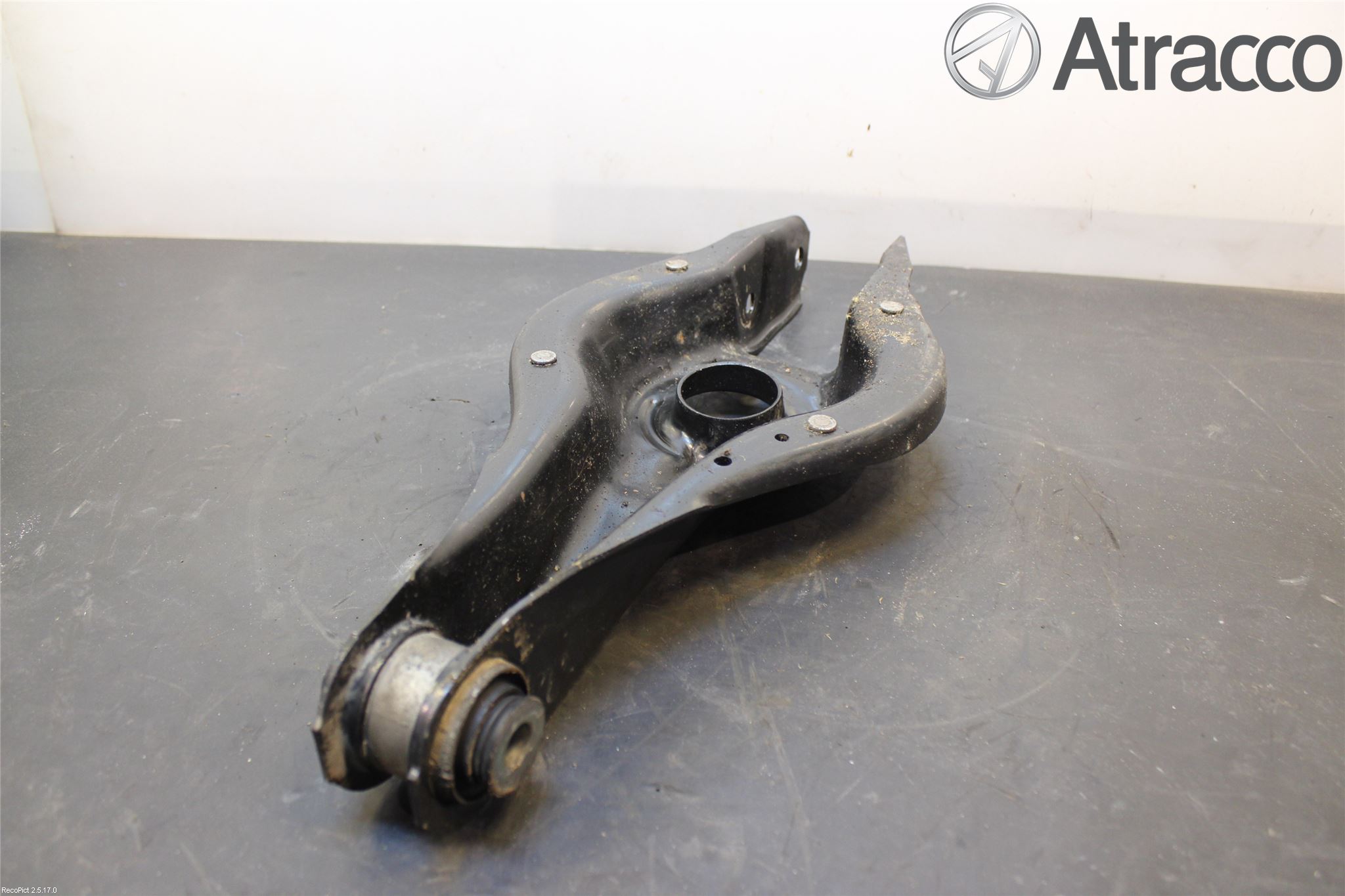 BMW 1 F20/F21 11-19 Bärarm Bak Höger