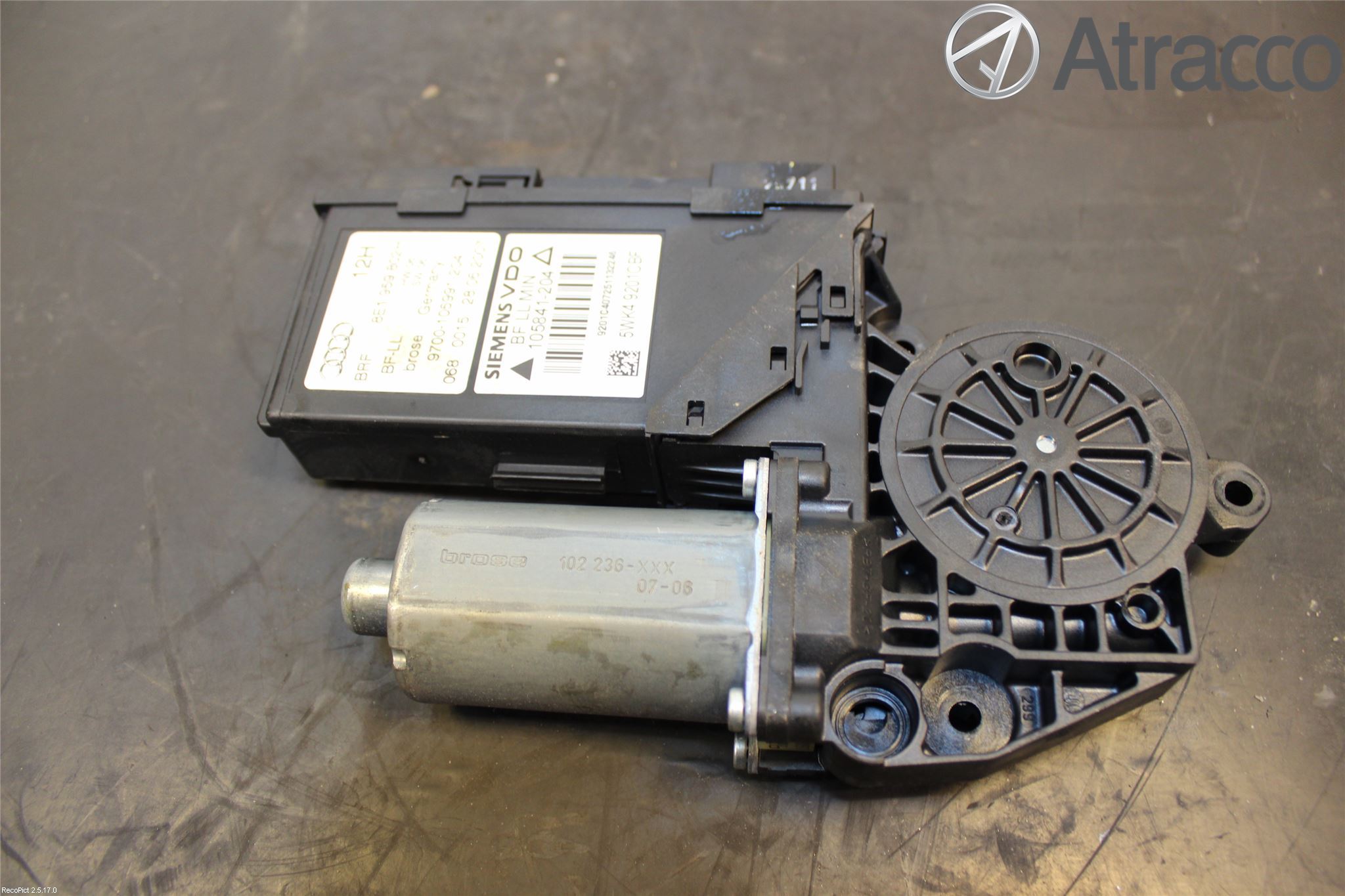 Audi A4/S4 05-07 Fönsterhissmotor