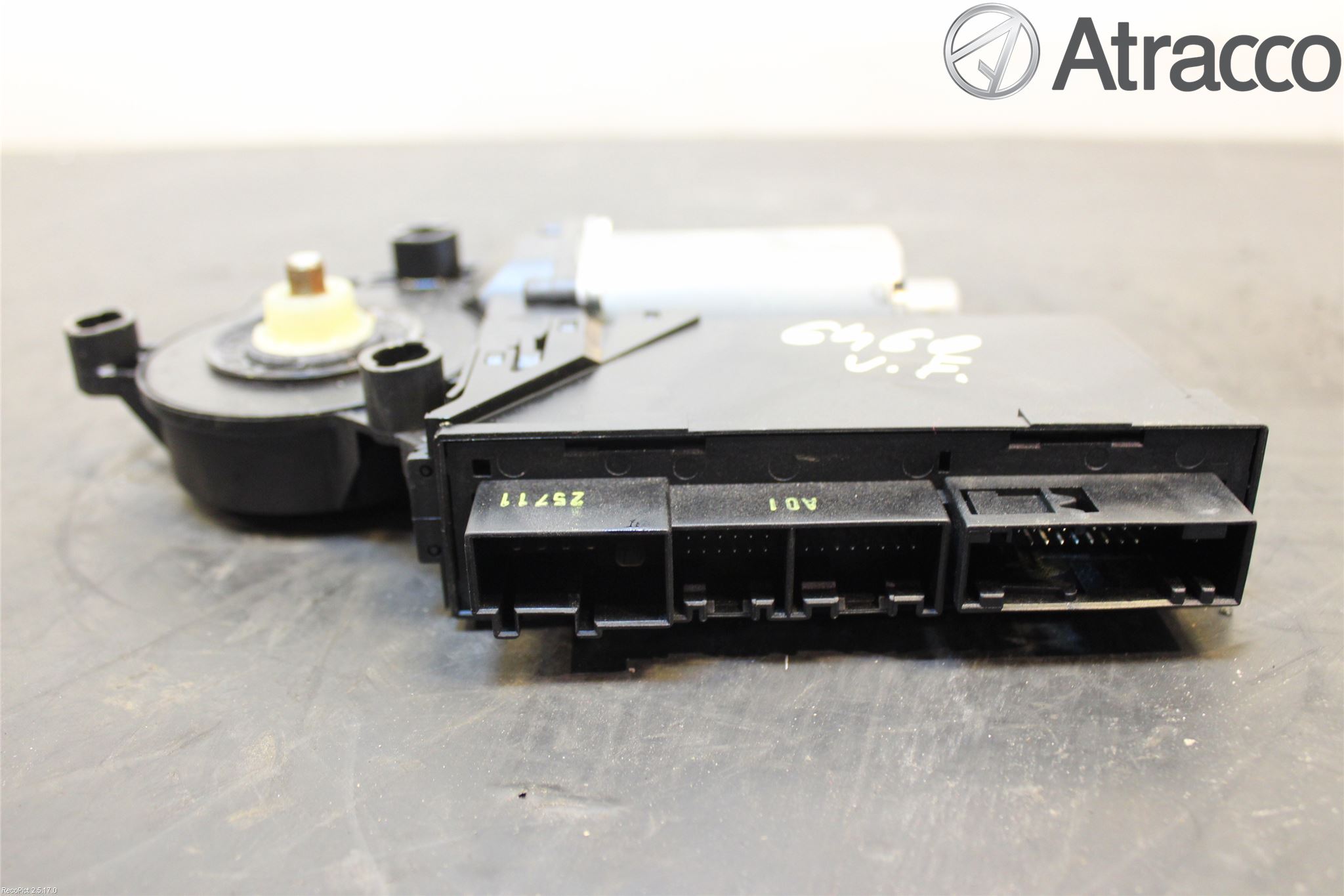 Audi A4/S4 05-07 Fönsterhissmotor