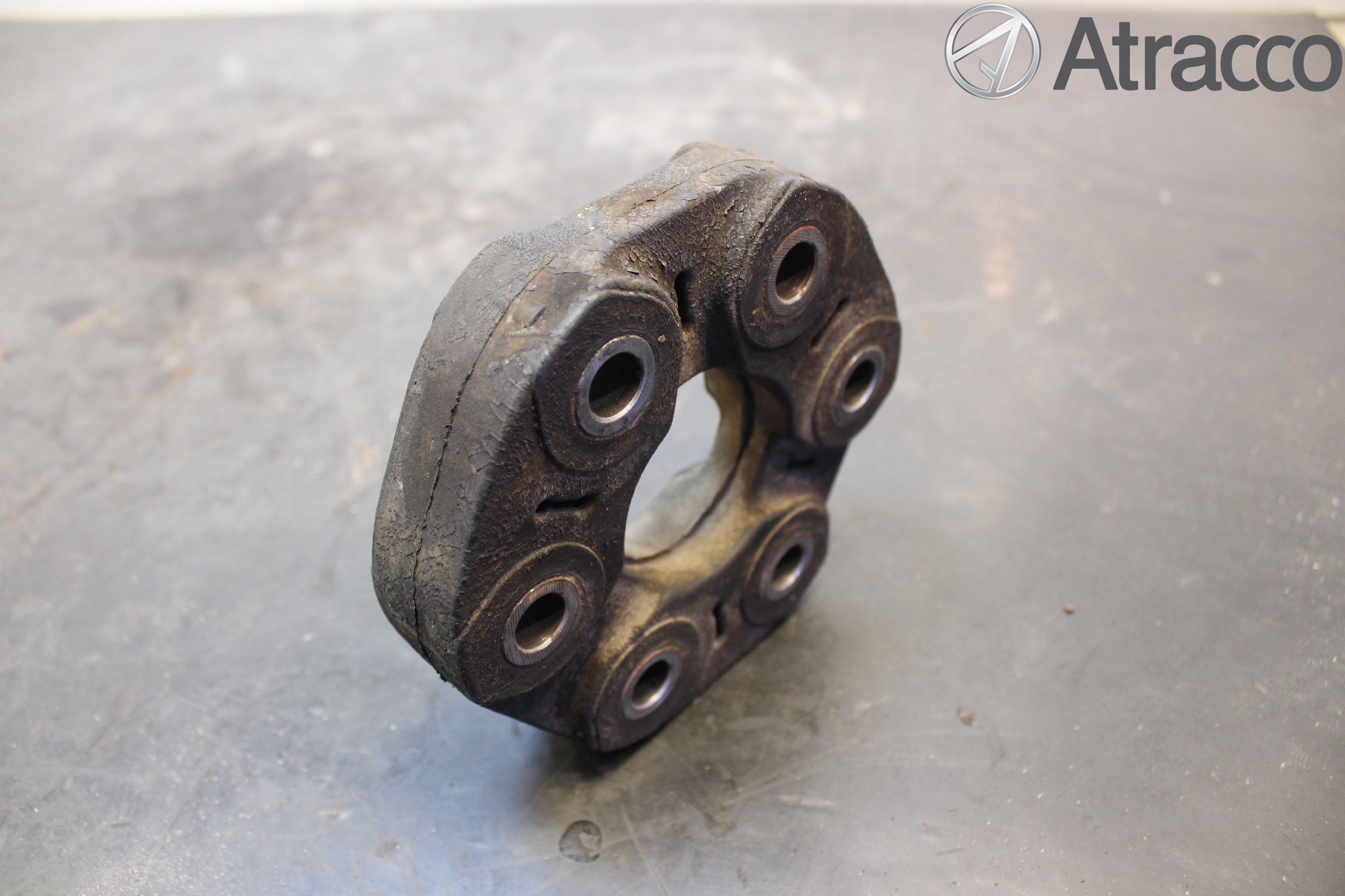 BMW 1 F20/F21 11-19 Mellanaxel Gummiknut