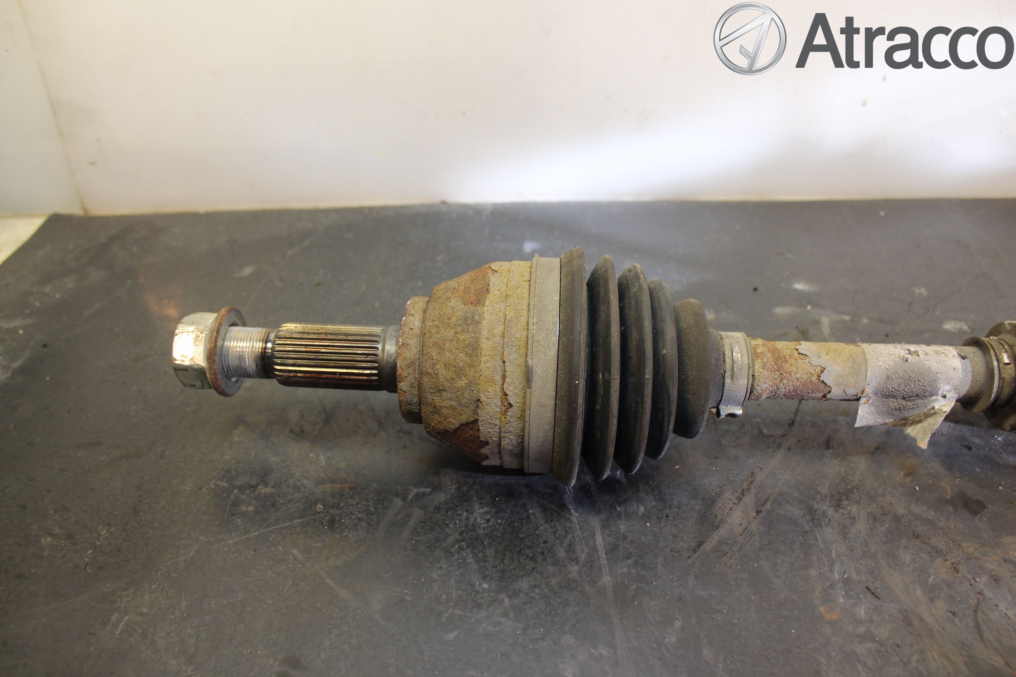 Nissan JUKE 10-14 Drivaxel Fram Vänster