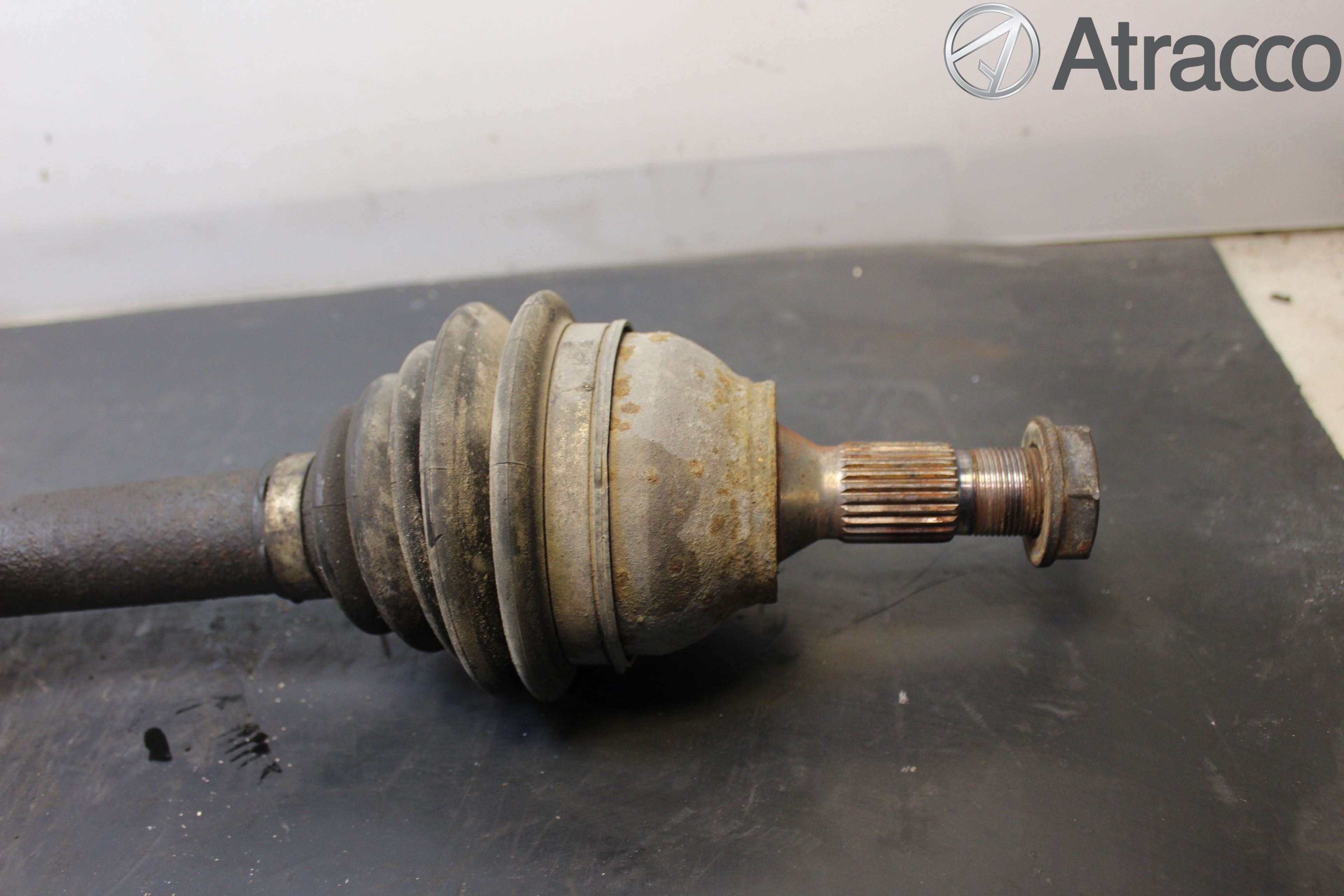 Peugeot PARTNER 08-15 Drivaxel Fram Höger