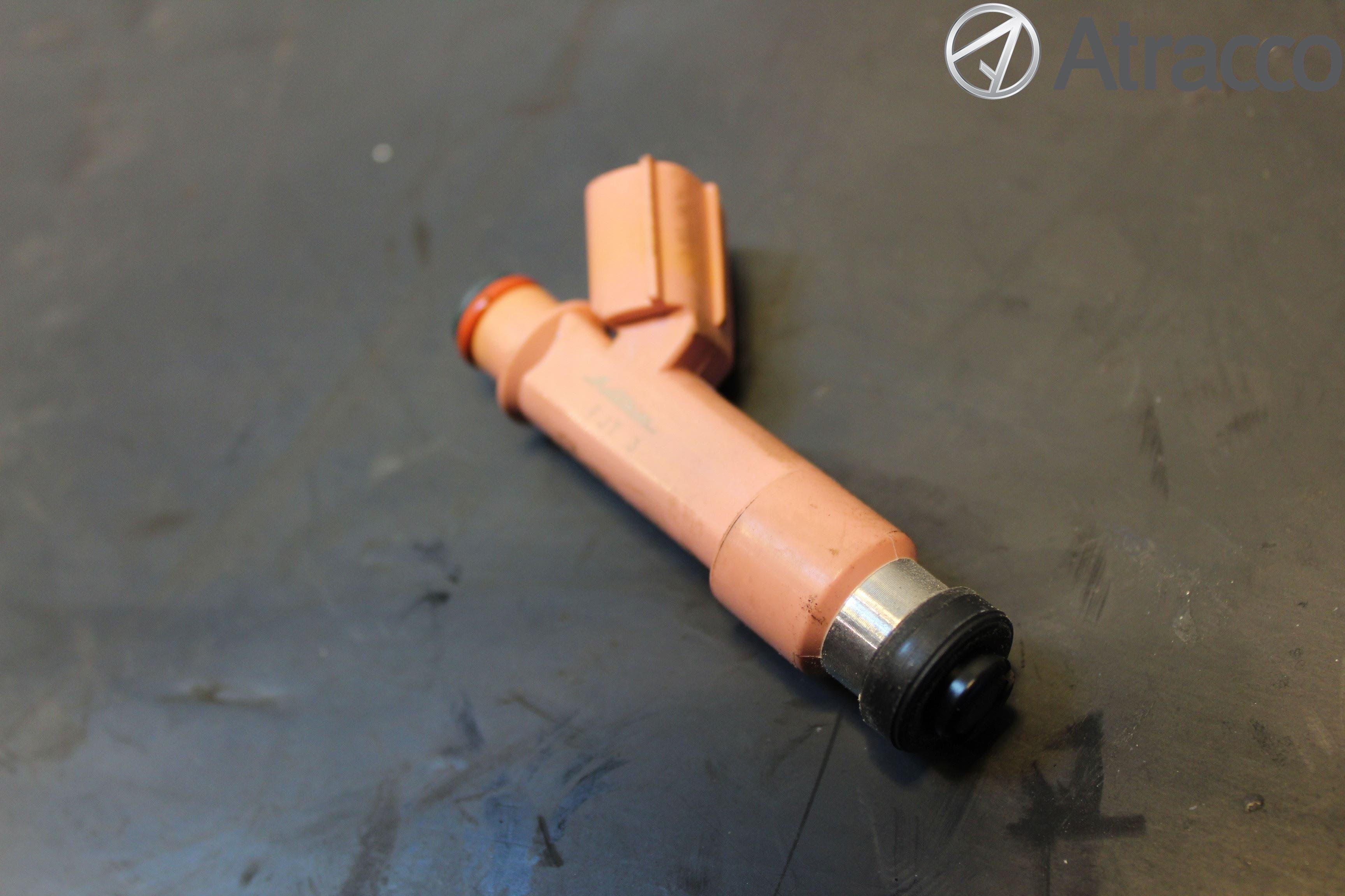 Toyota YARIS XP130 12-14 Injspridare