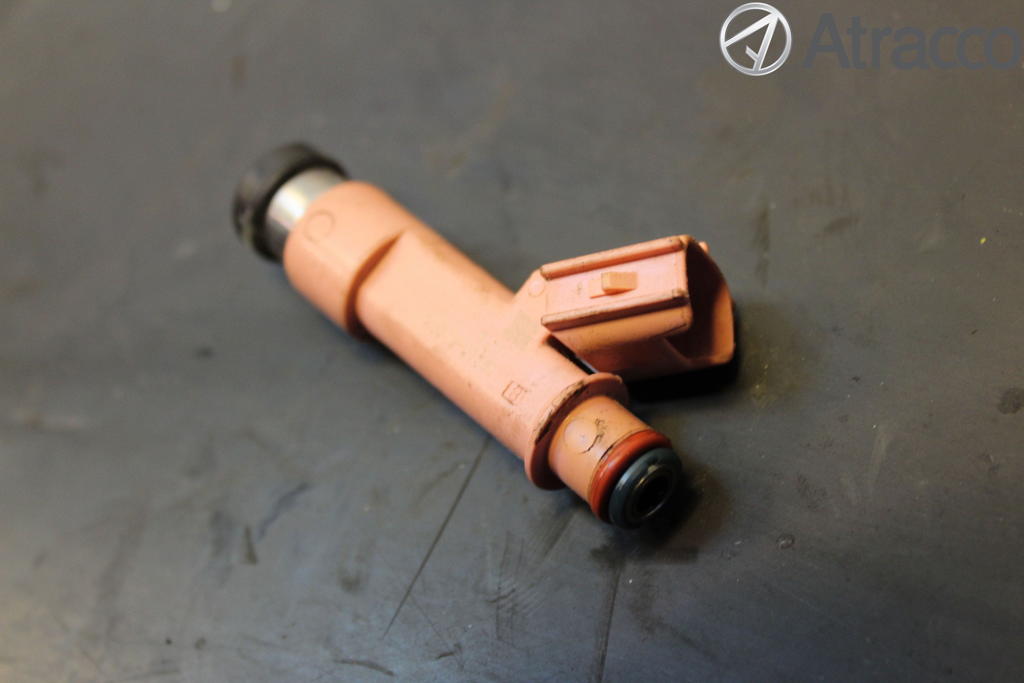 Toyota YARIS XP130 12-14 Injspridare