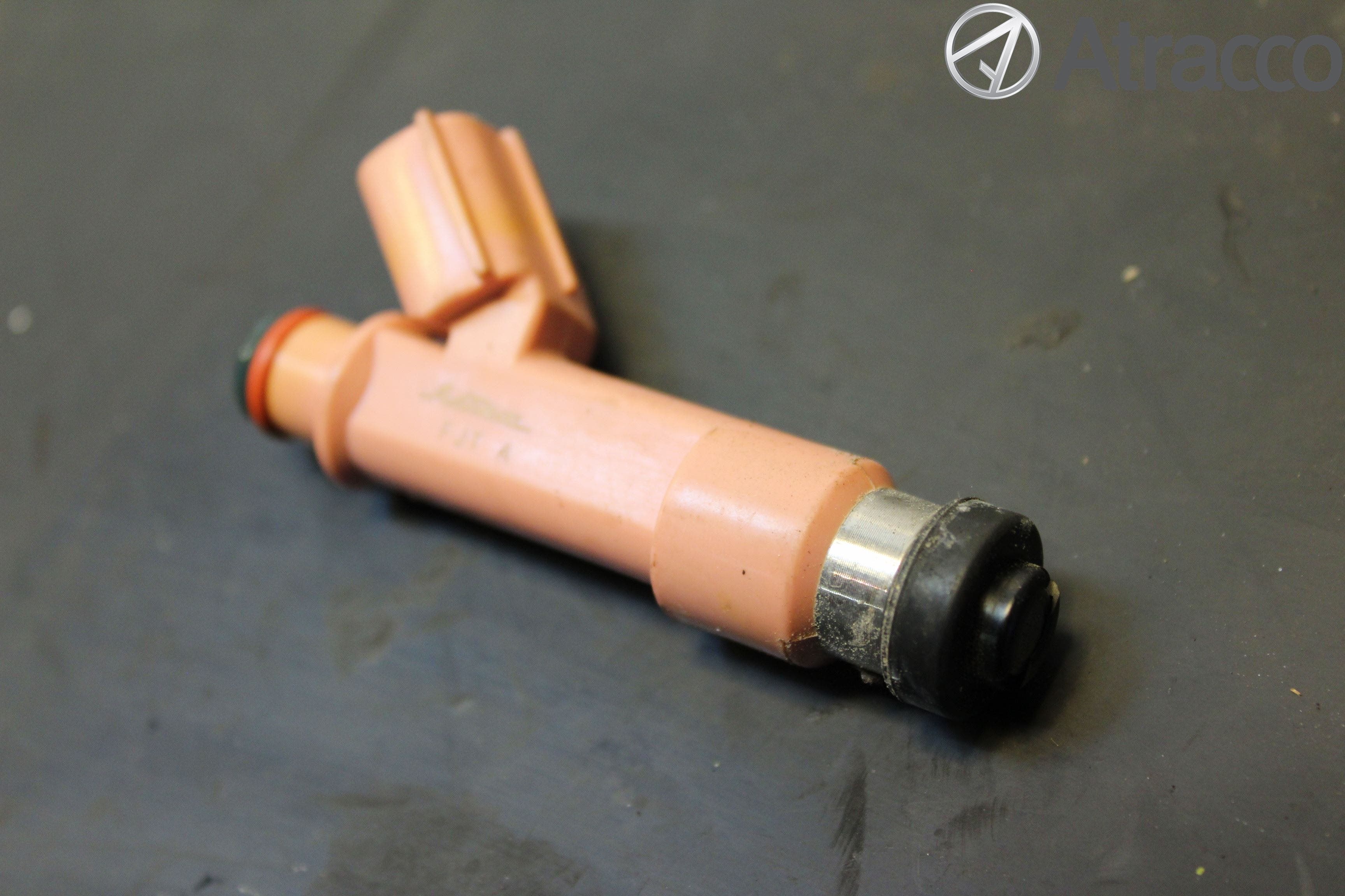 Toyota YARIS XP130 12-14 Injspridare