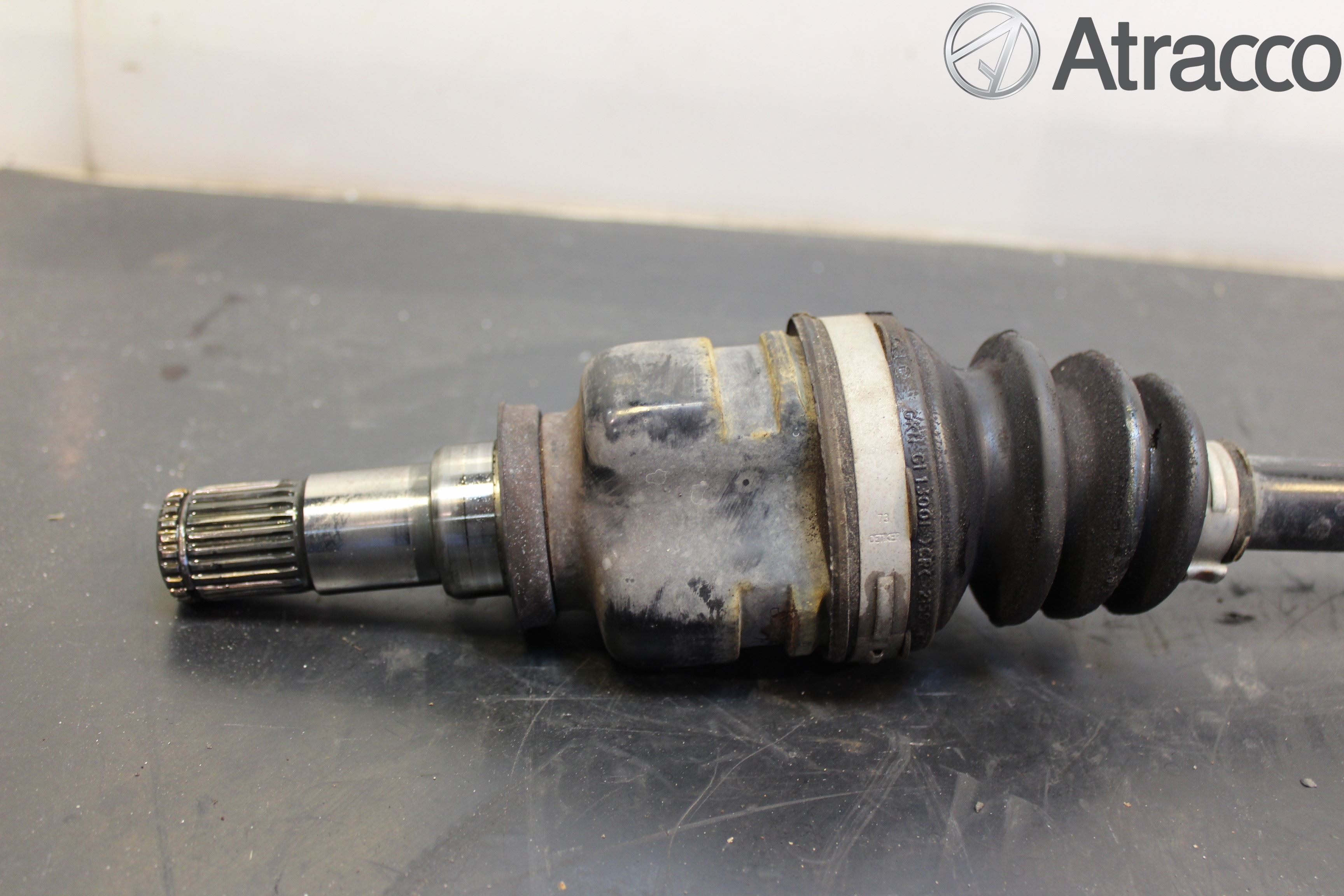 Toyota AYGO 15-21 Drivaxel Fram Höger
