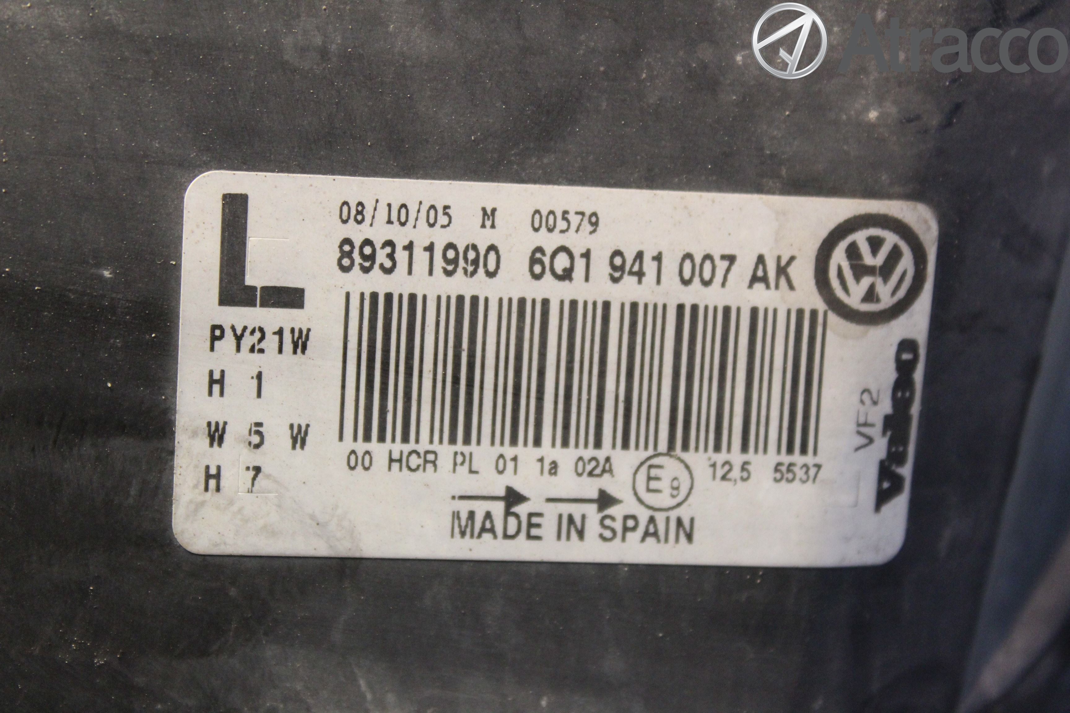 Volkswagen VW POLO 05-09 Strålkastare Vänster