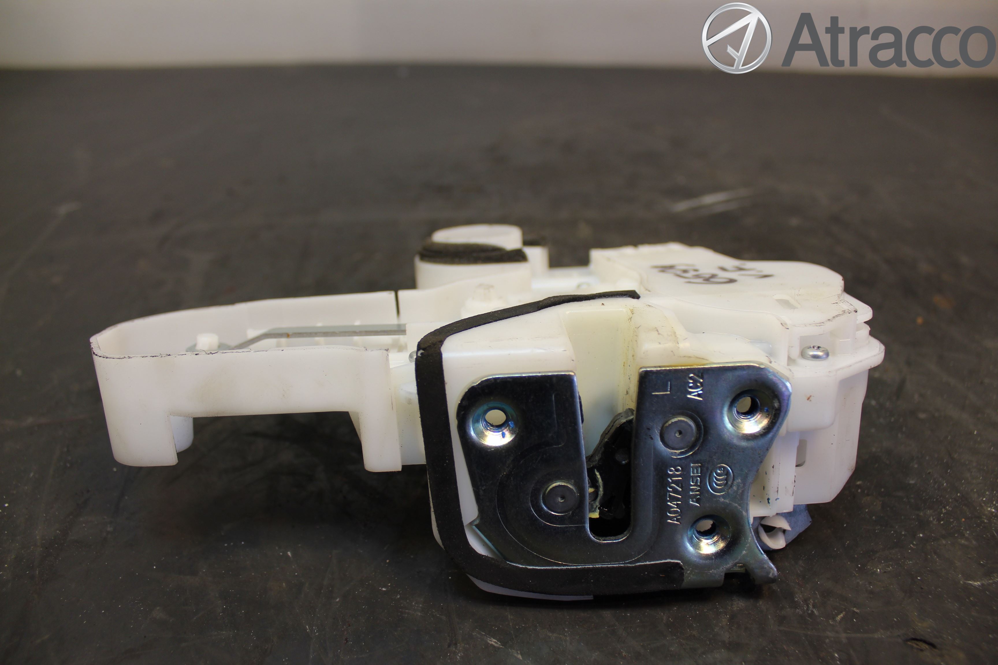 Mitsubishi ASX 10-22 Låskista-Dörrlås