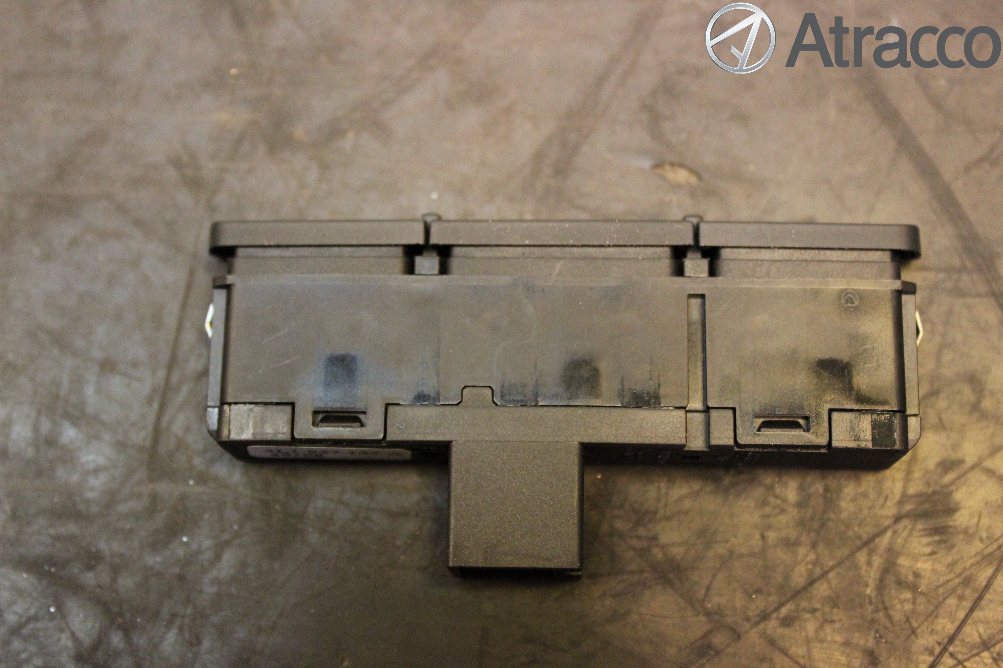 Audi Q7/SQ7 Strömställare Varnings