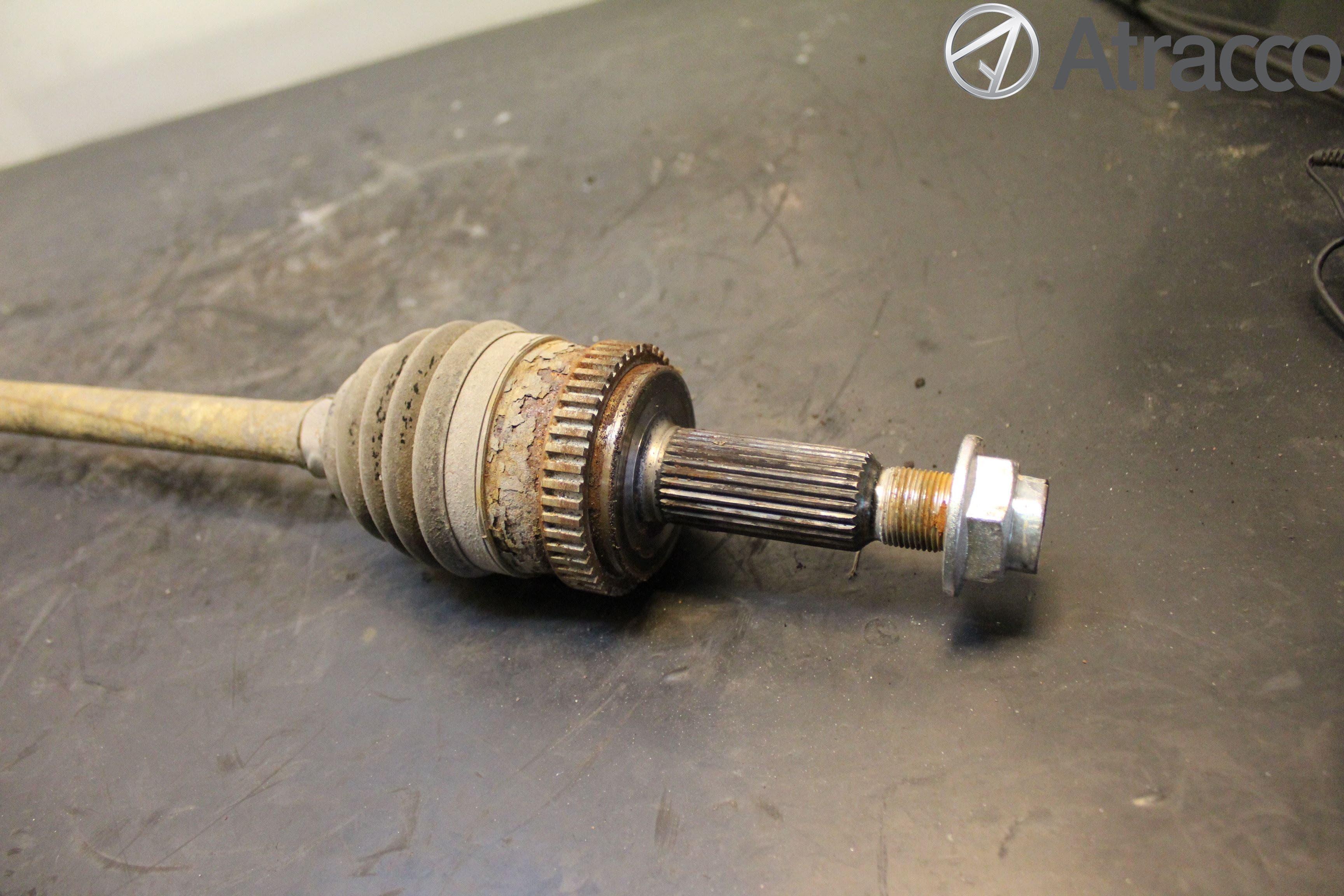 Hyundai ix35 Drivaxel Bak Höger