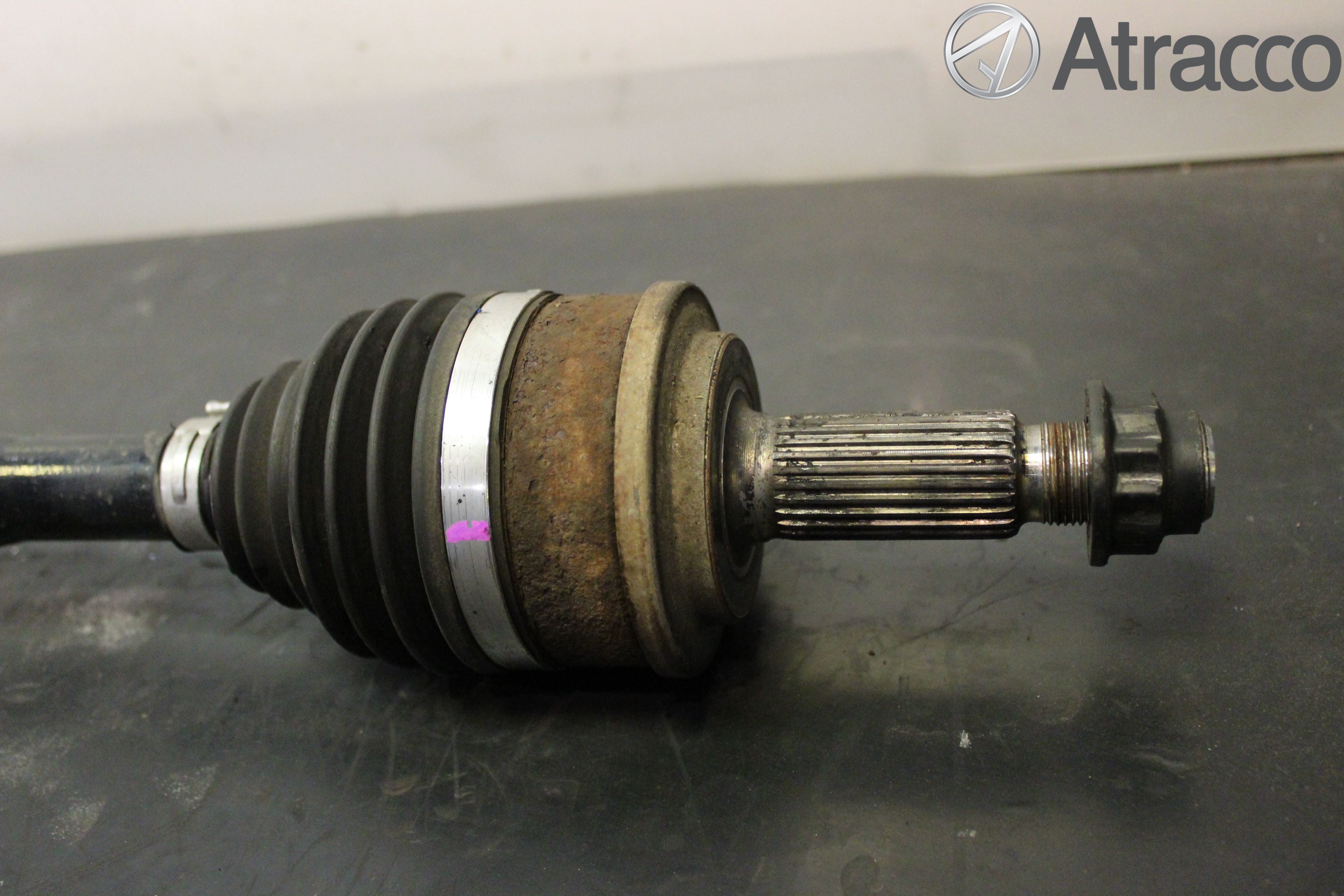 Toyota AURIS 13-19 Drivaxel Fram Höger