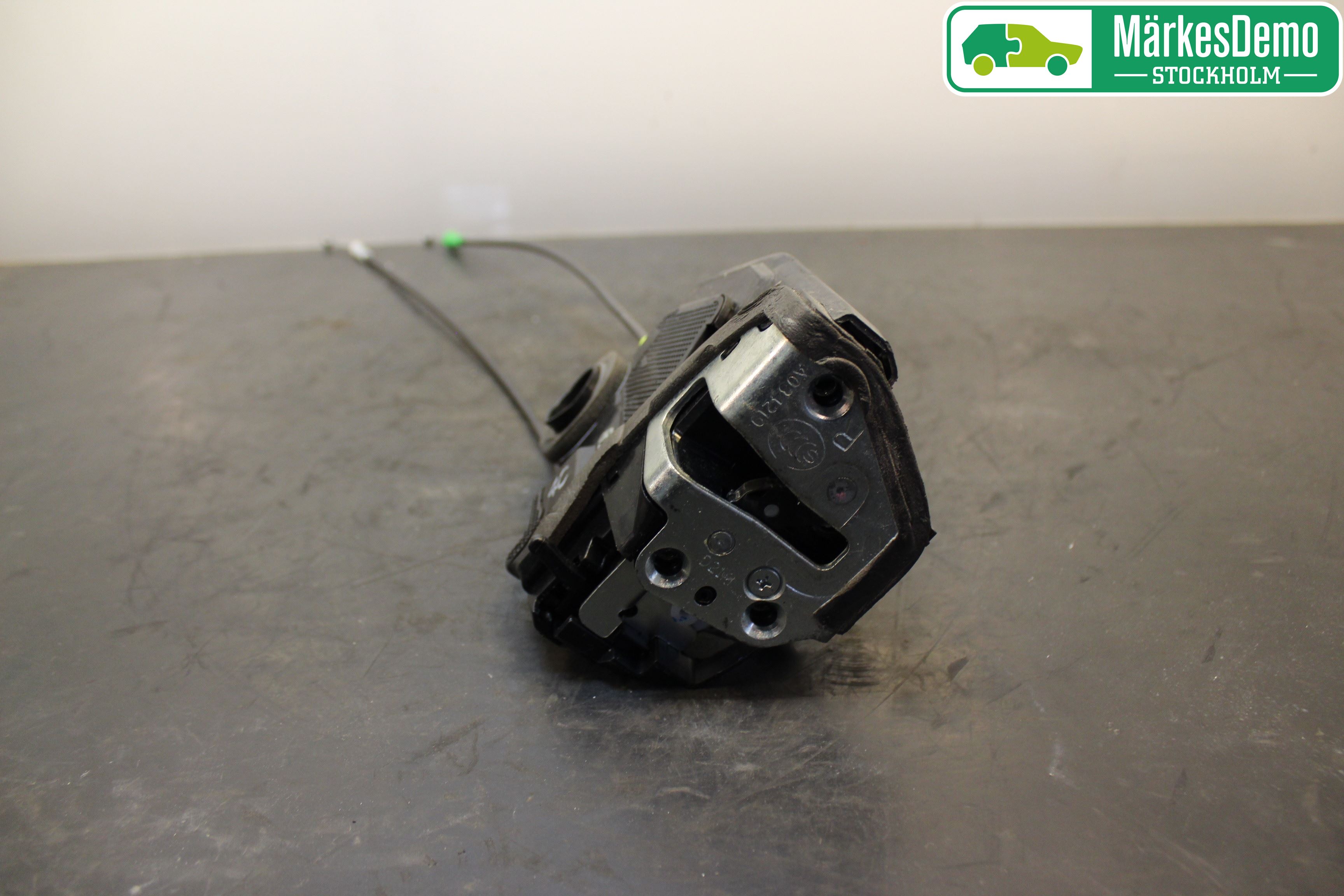 Toyota AURIS 13-19 Låskista-Dörrlås