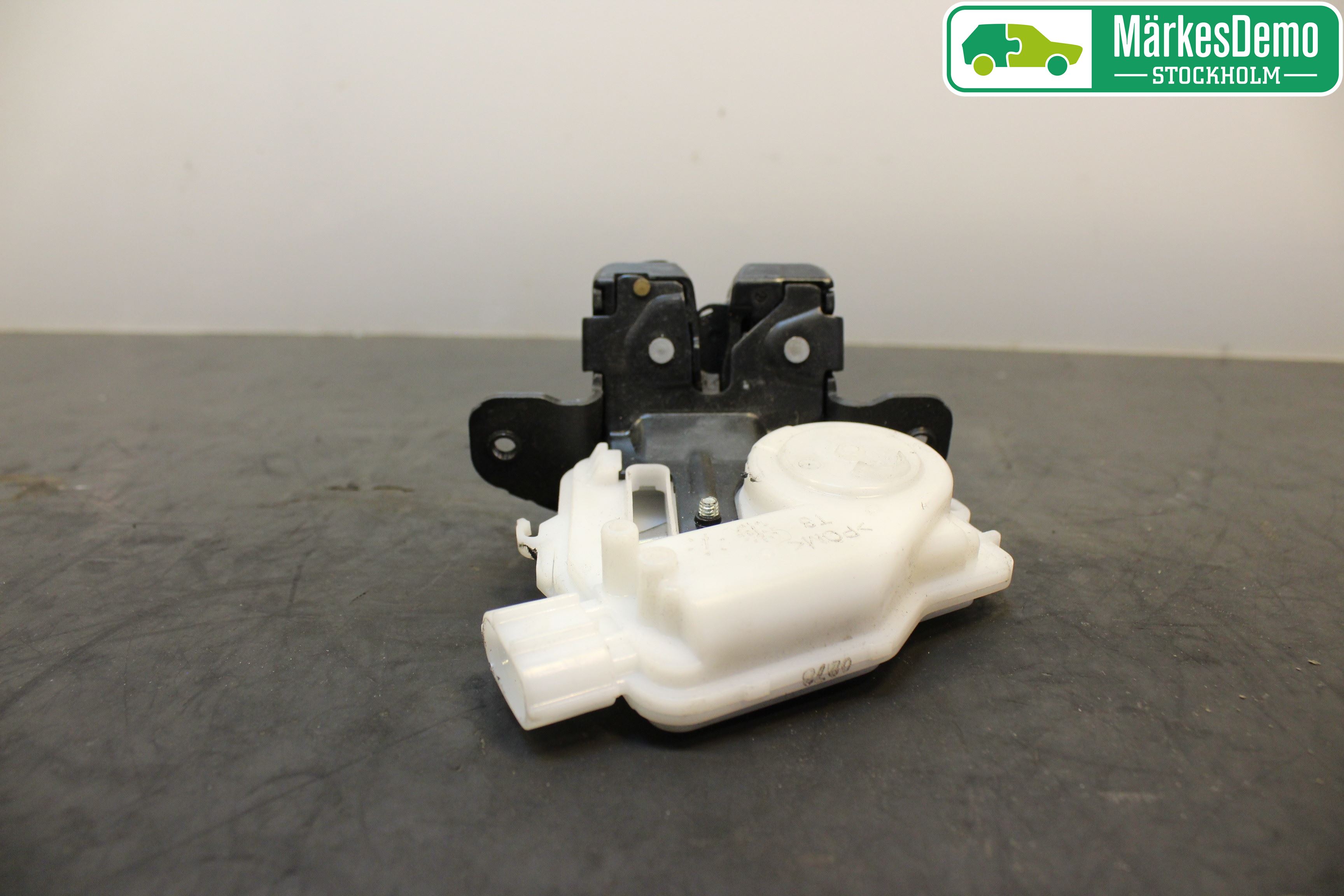 Toyota AURIS 13-19 Låskista Baklucka