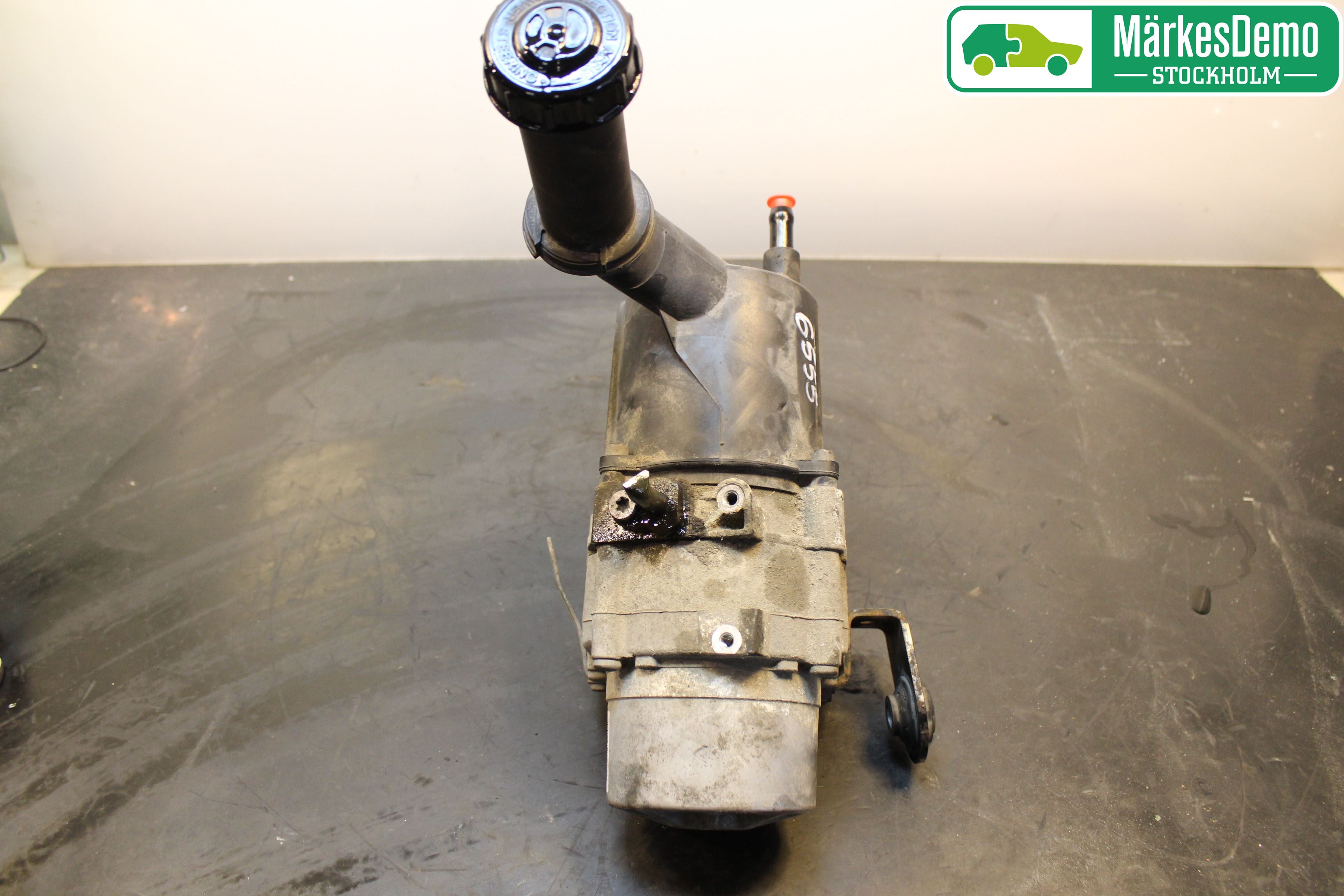 Citroen C4 I   05-10 Styrservo Pump Elektrisk