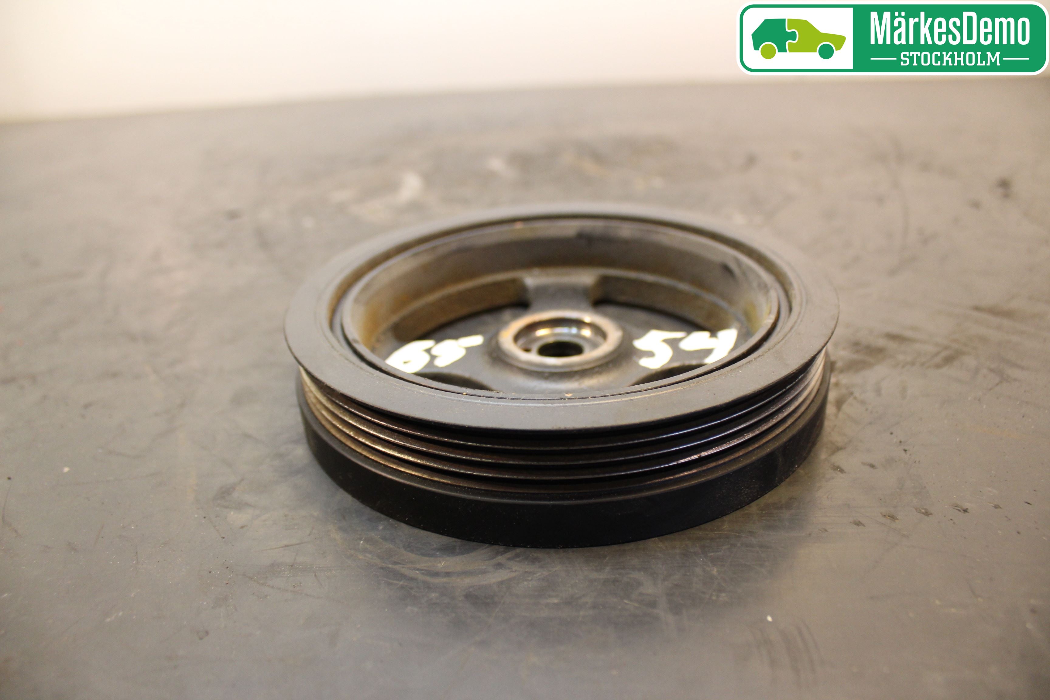 Toyota YARIS XP130 12-14 Remskiva