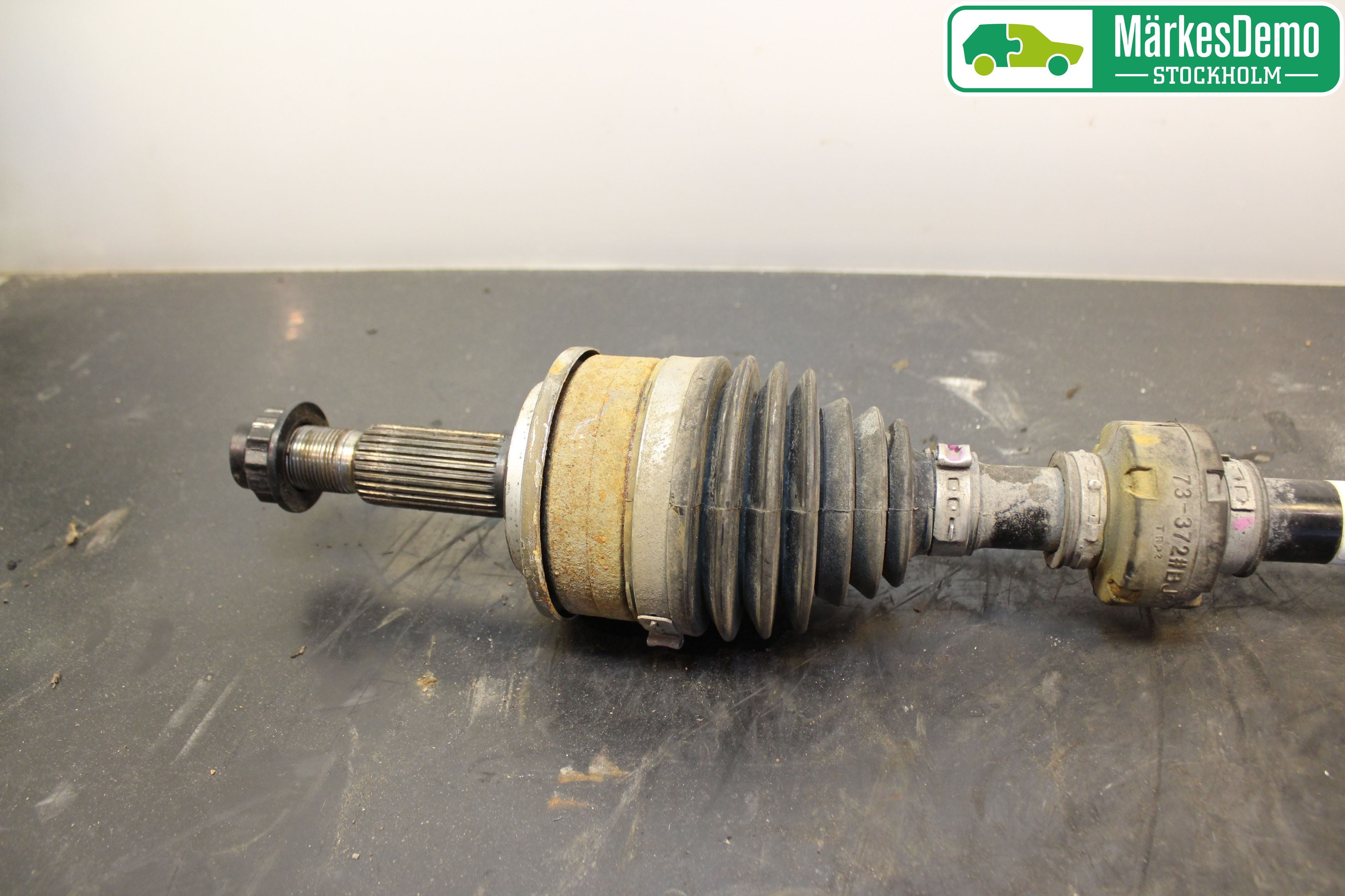 Toyota AURIS 13-19 Drivaxel Fram Vänster