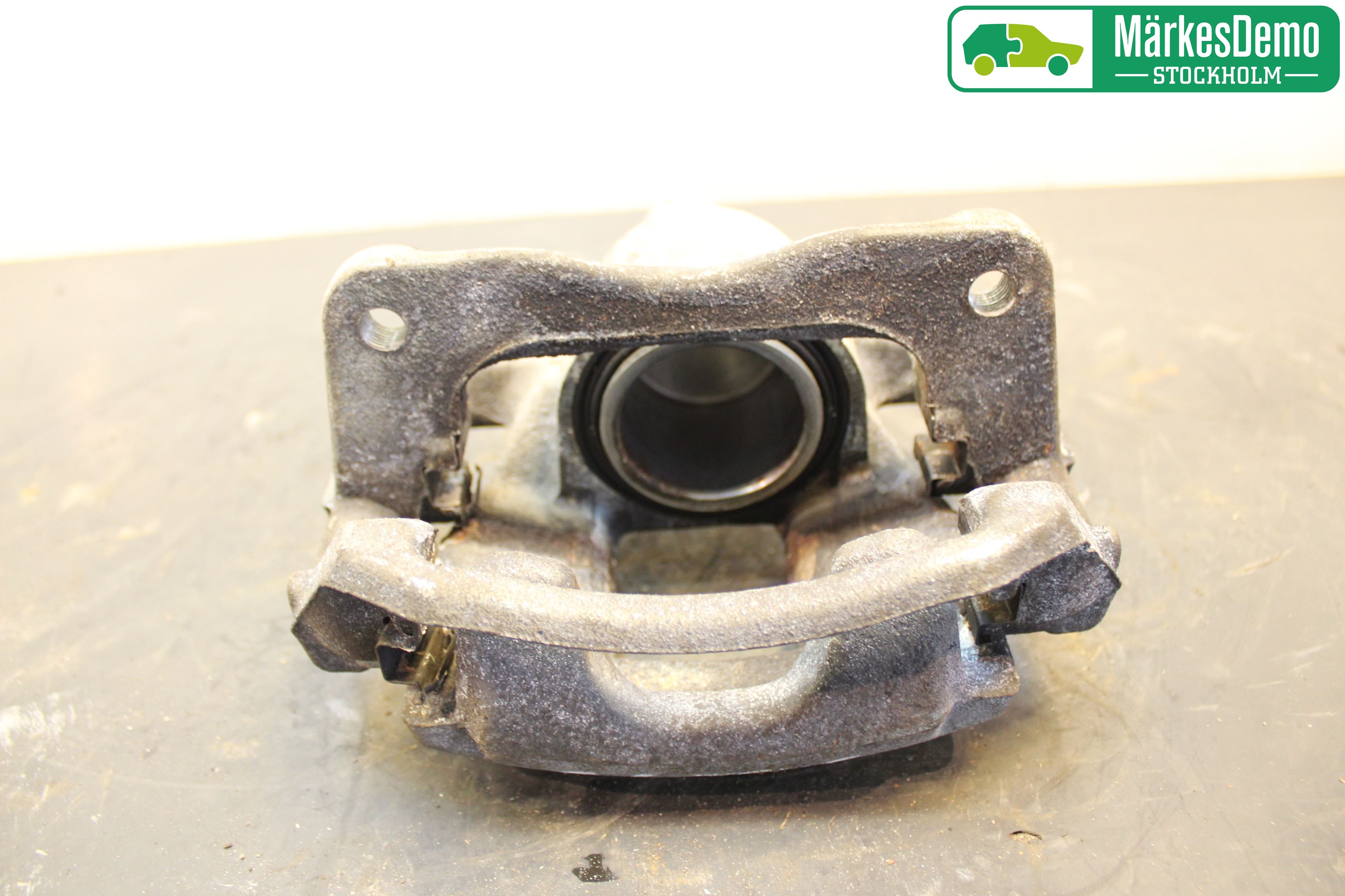 Toyota AURIS 13-19 Bromsok Fram Vänster